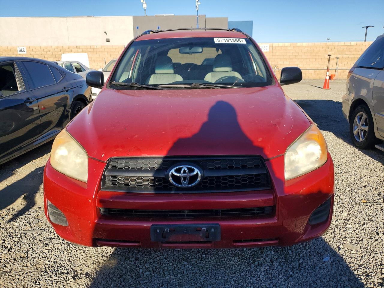 2009 Toyota Rav4 Base Red vin: JTMZF33V29D008850