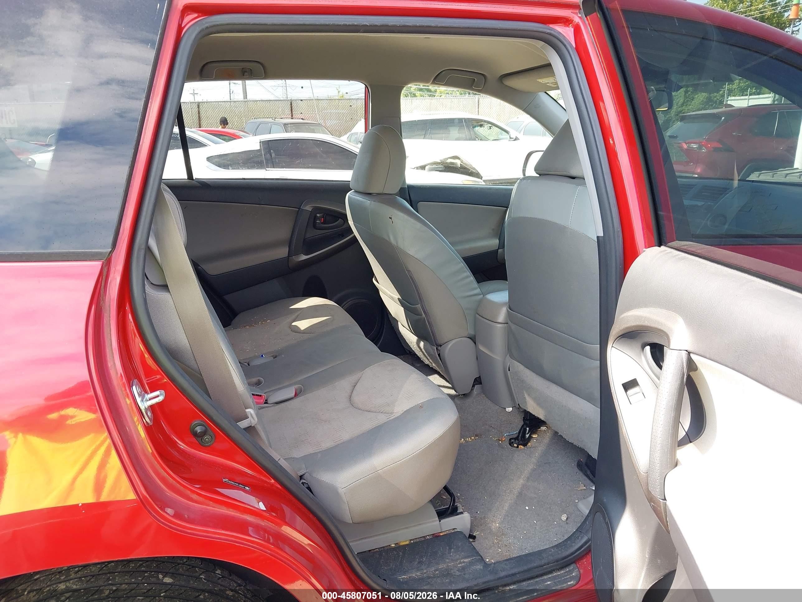 2009 Toyota Rav4 Red vin: JTMZF33V39D007240