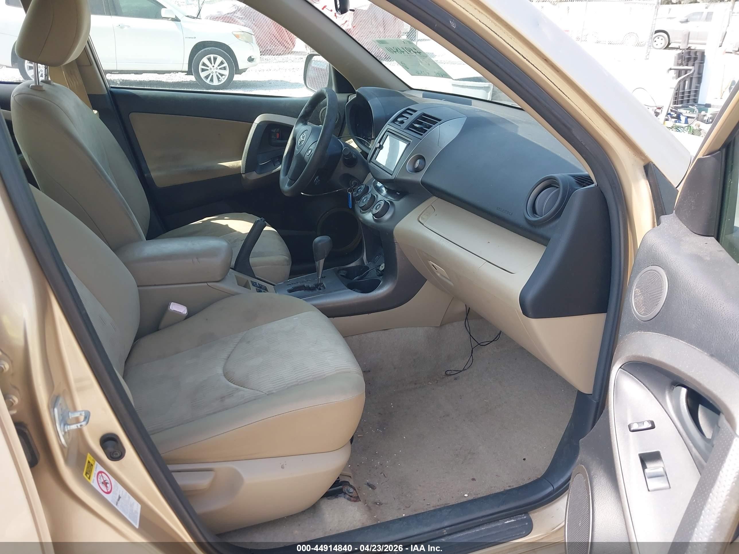 2009 Toyota Rav4   Gold vin: JTMZF33V495005961