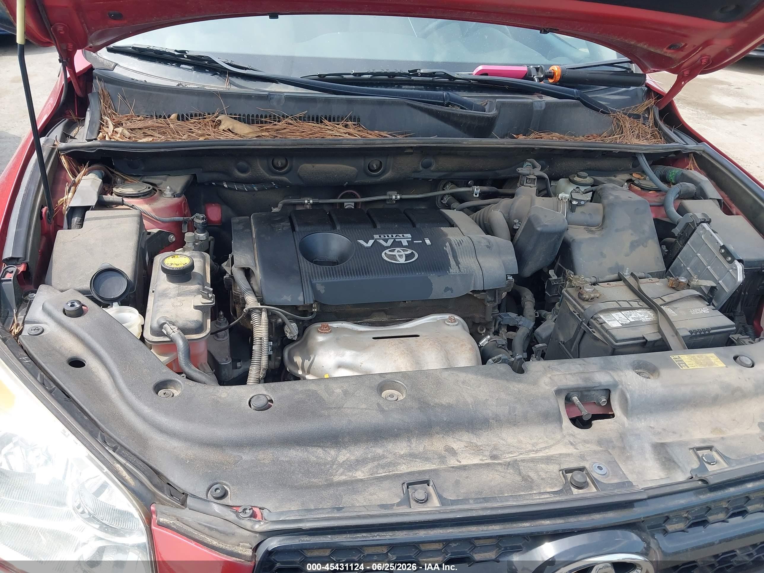 2009 Toyota Rav4 Red vin: JTMZF33V49D006811