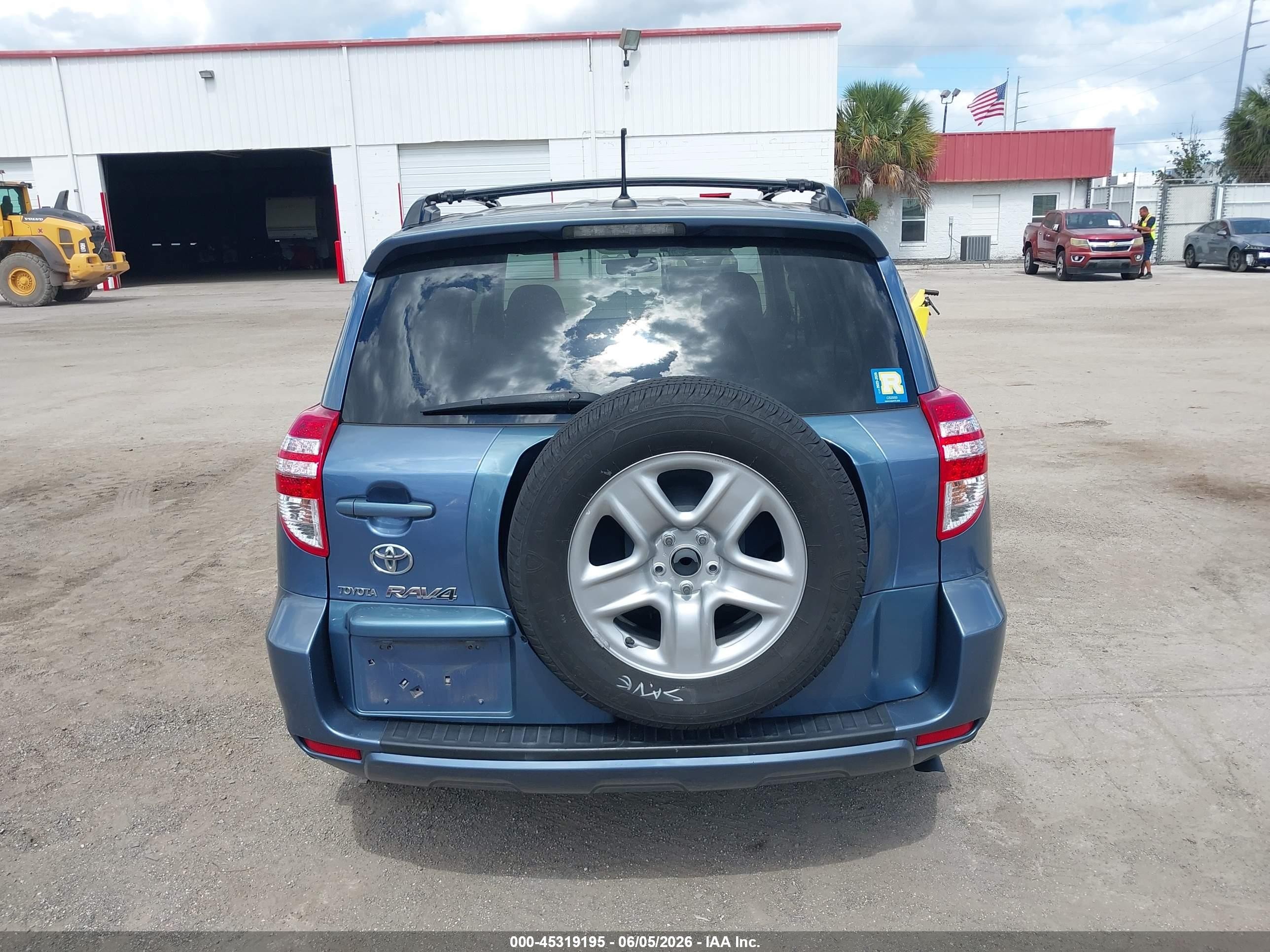 2009 Toyota Rav4   Blue vin: JTMZF33V49D008073