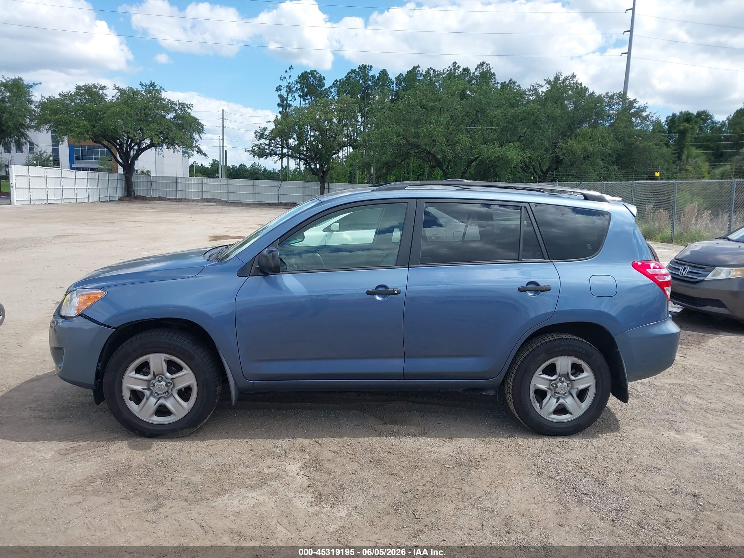 2009 Toyota Rav4   Blue vin: JTMZF33V49D008073