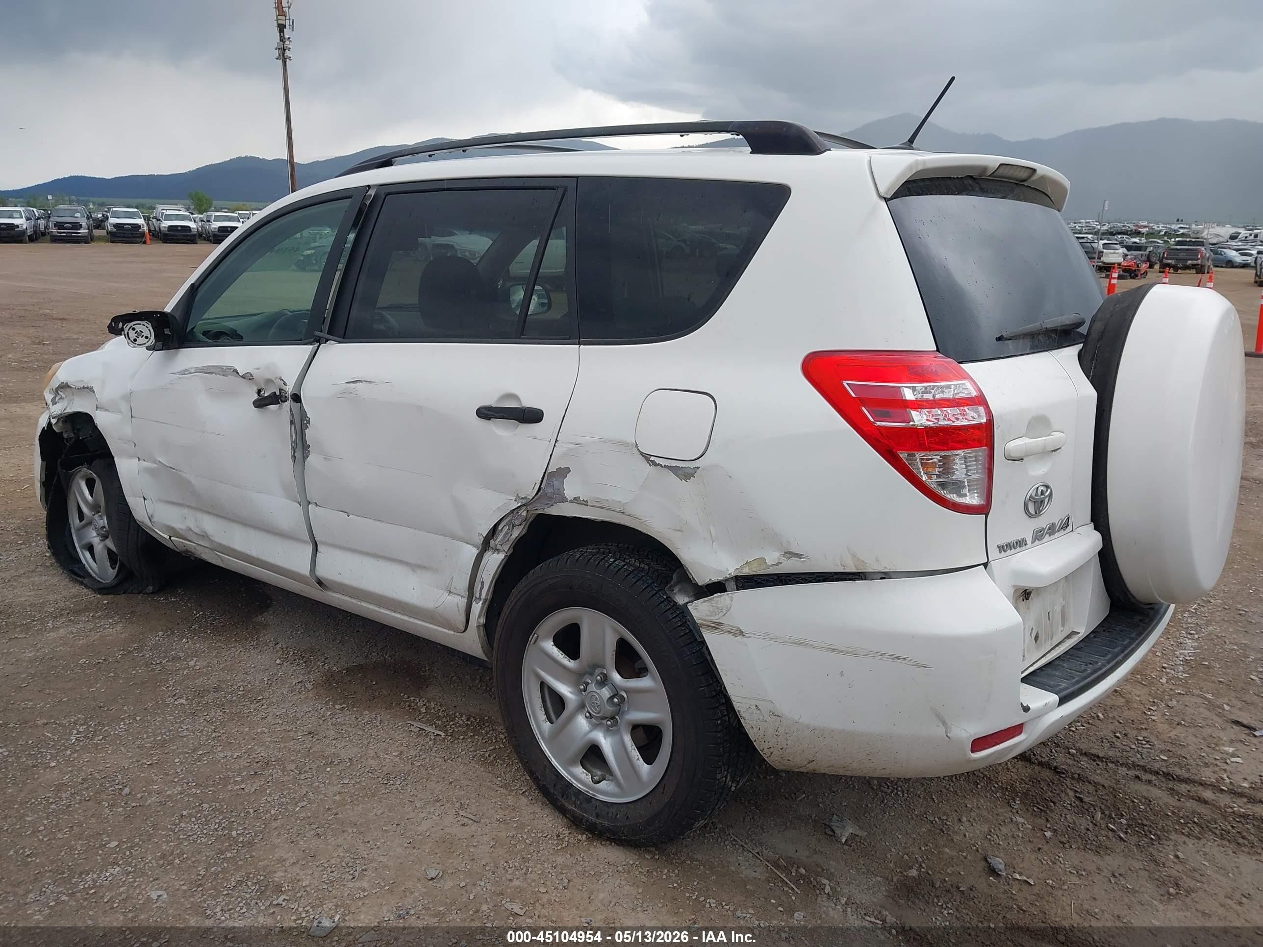 2009 Toyota Rav4   White vin: JTMZF33V49D015511