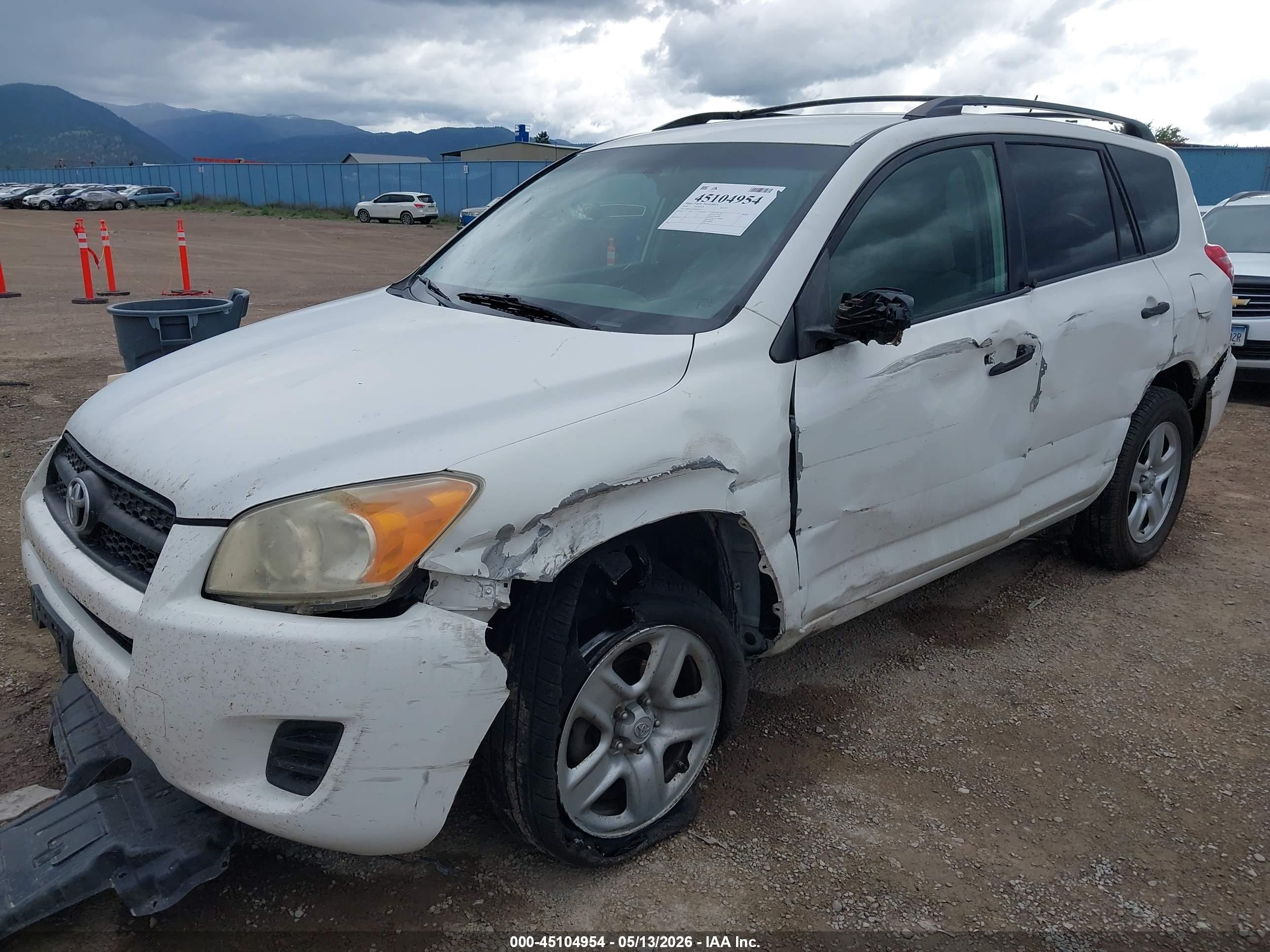 2009 Toyota Rav4   White vin: JTMZF33V49D015511