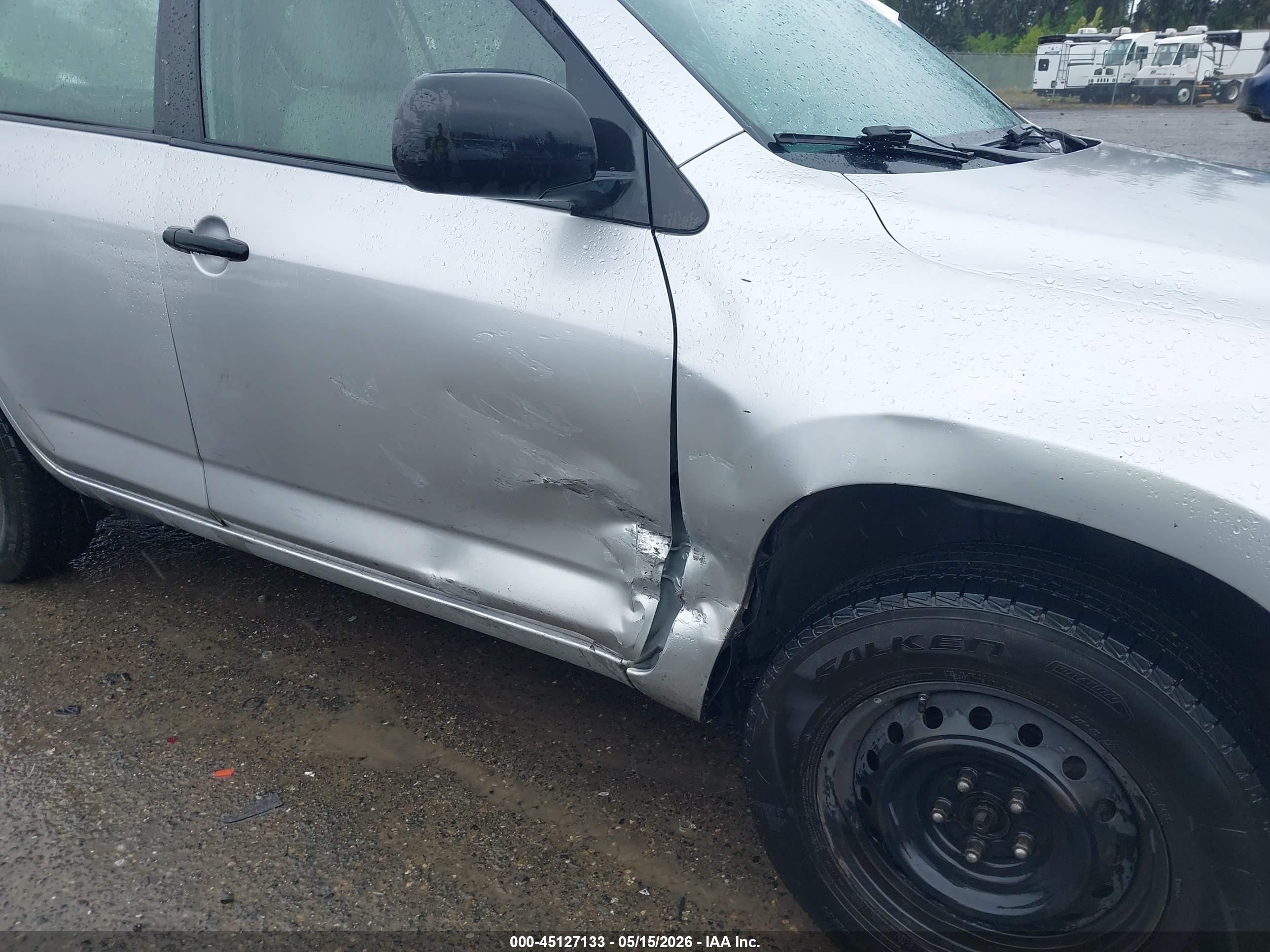2009 Toyota Rav4   Silver vin: JTMZF33V59D002699