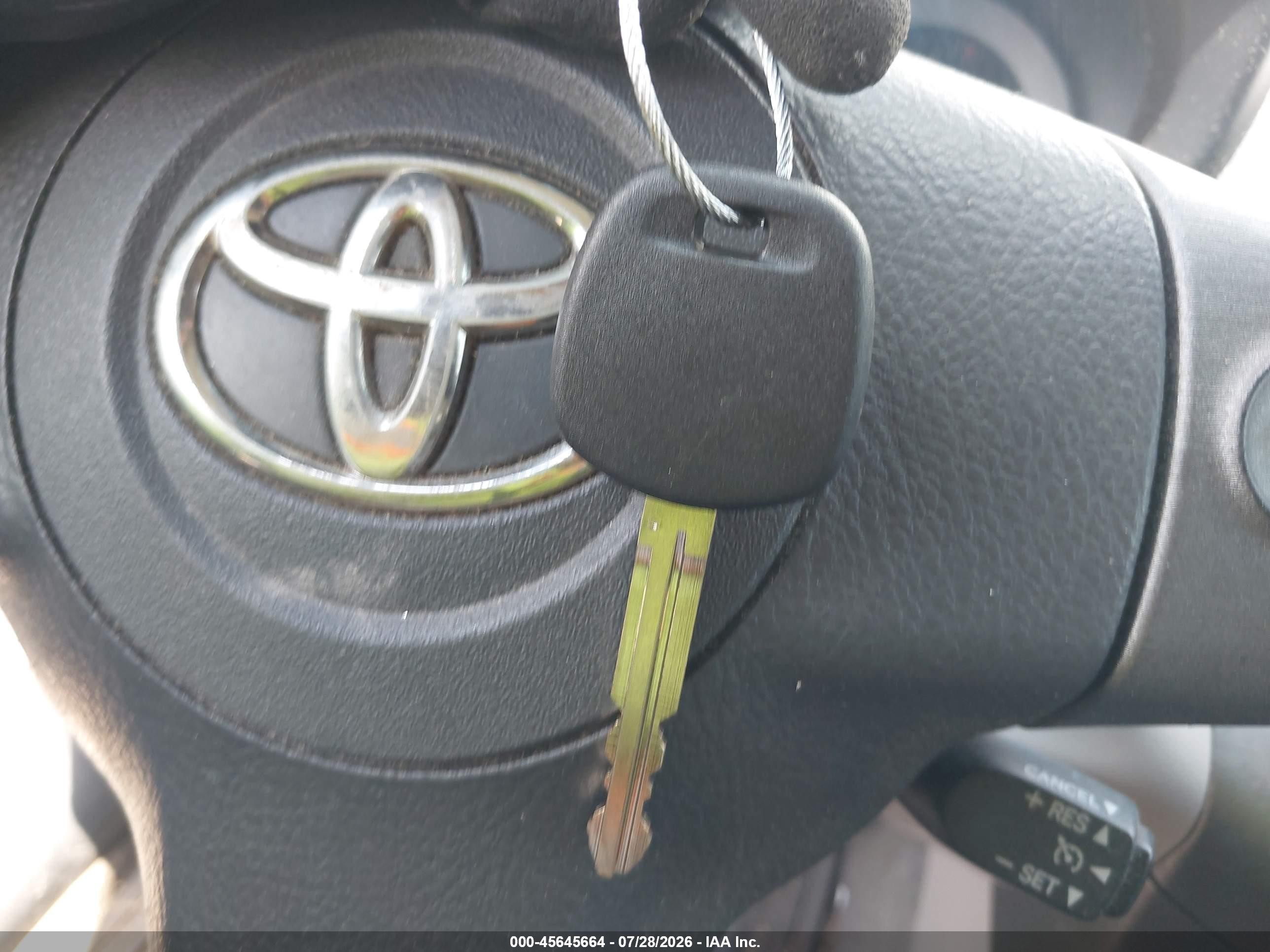 2009 Toyota Rav4   Silver vin: JTMZF33V59D009703