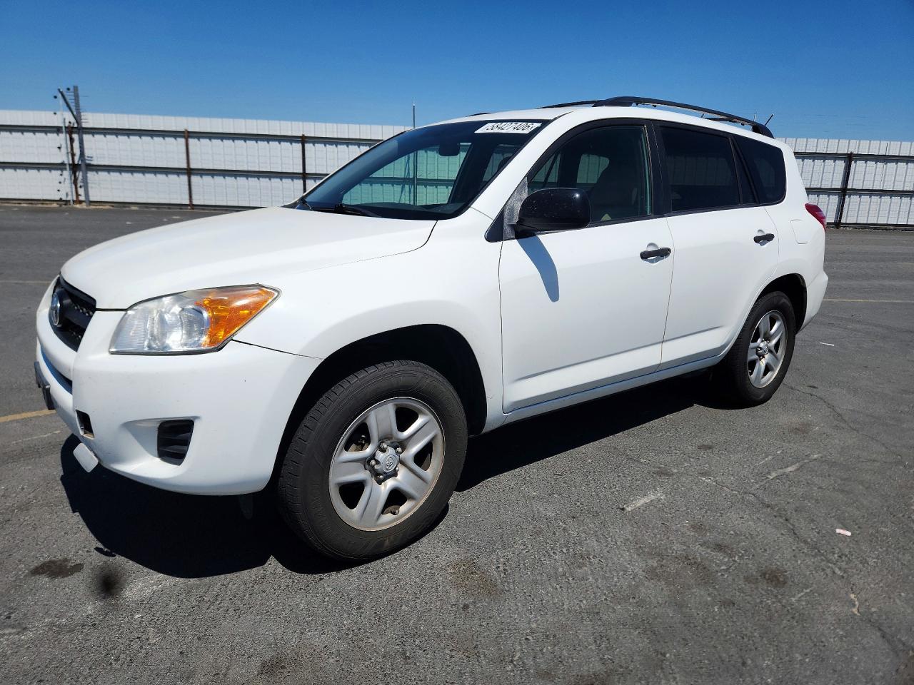 2009 Toyota Rav4 Base White vin: JTMZF33V59D014237