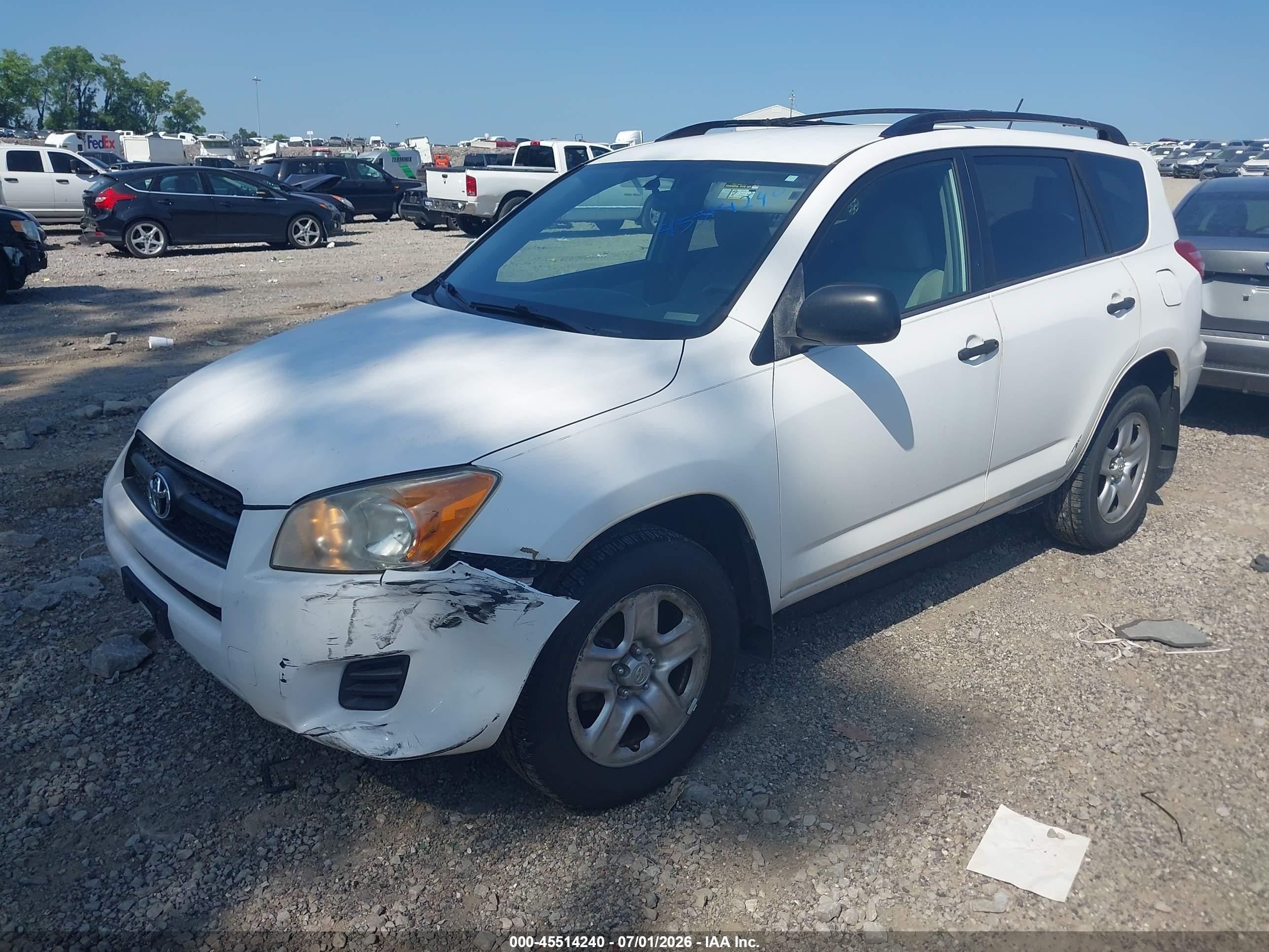 2009 Toyota Rav4   White vin: JTMZF33V695005749