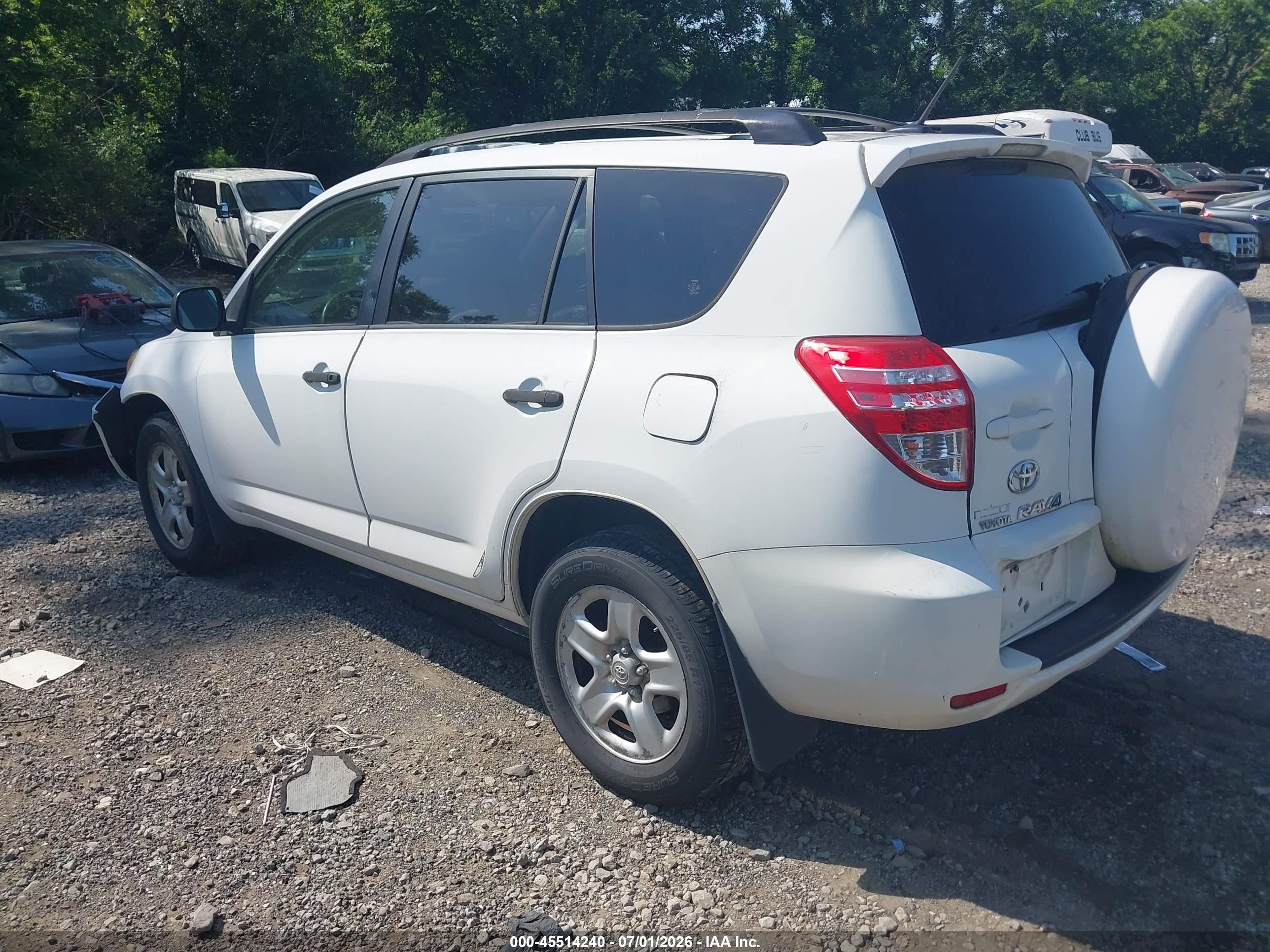 2009 Toyota Rav4   White vin: JTMZF33V695005749
