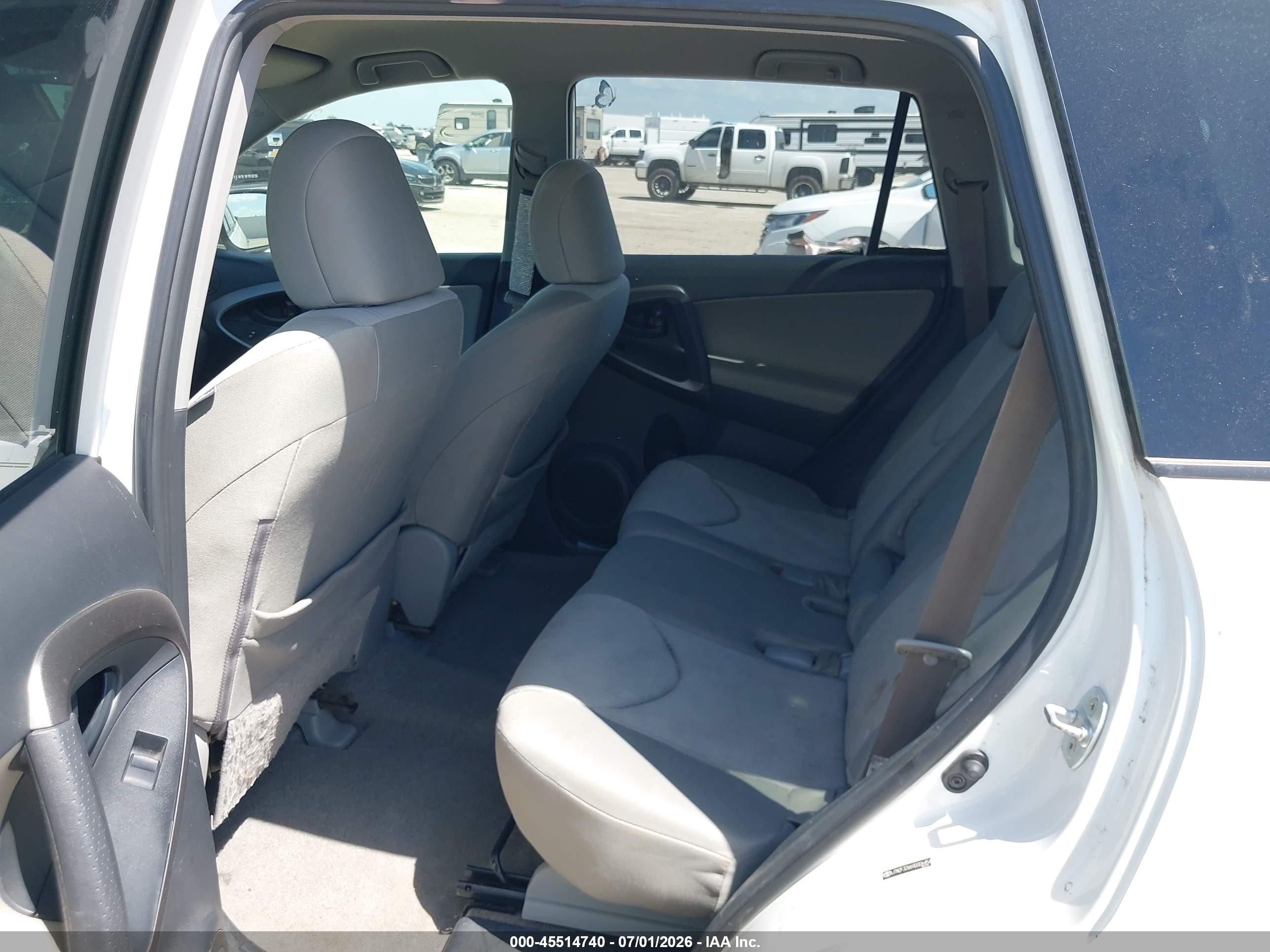 2009 Toyota Rav4   White vin: JTMZF33V69D006454