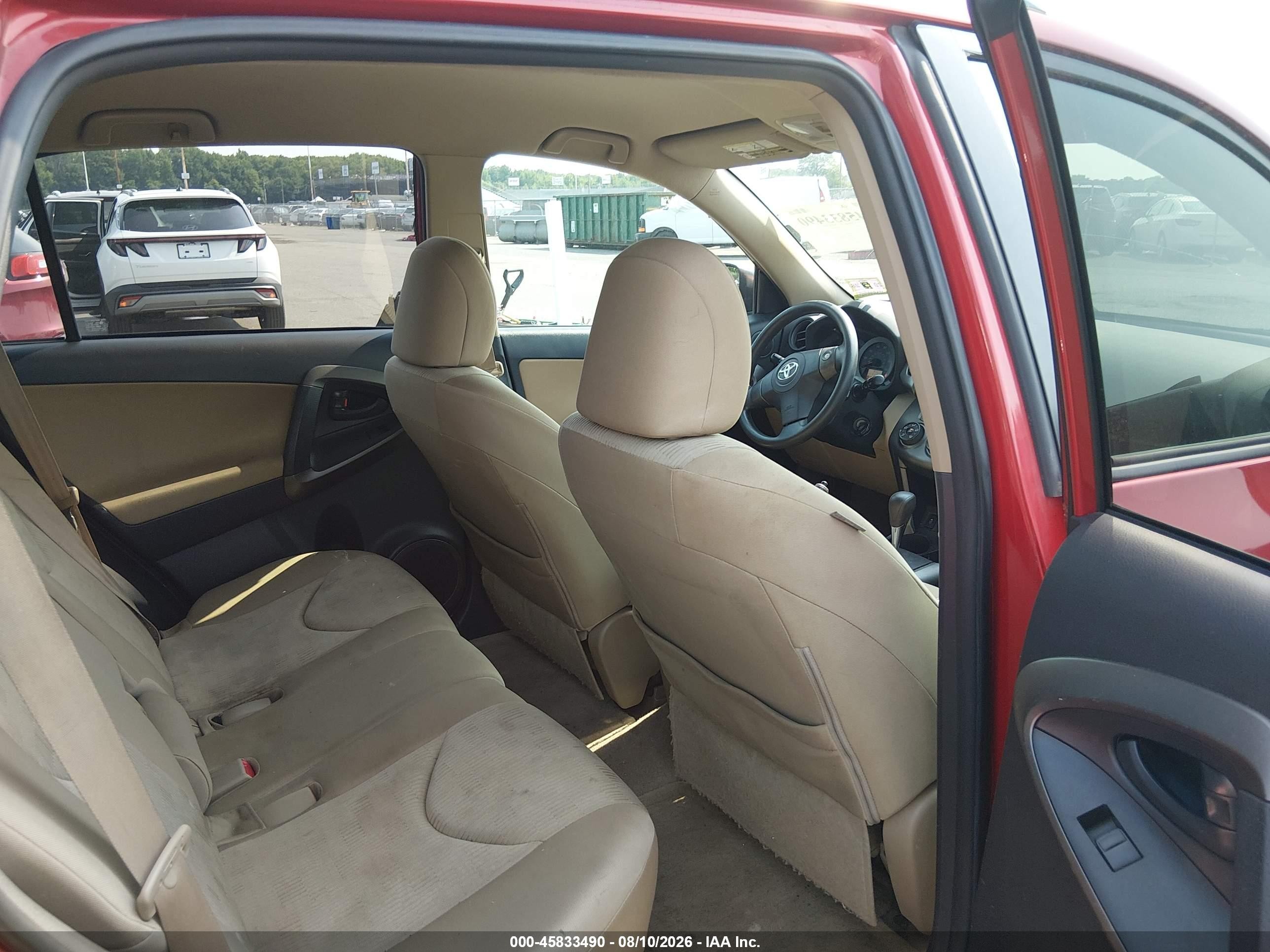 2009 Toyota Rav4   Red vin: JTMZF33V69D014537