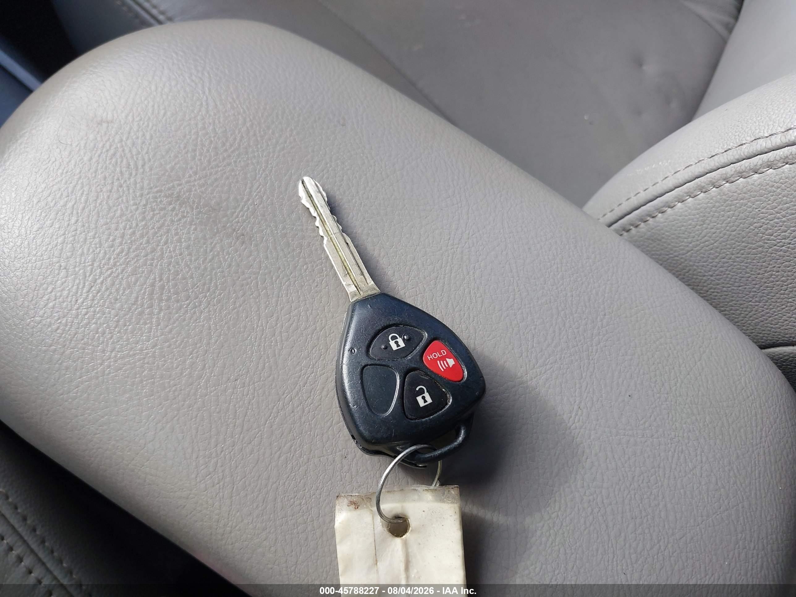2009 Toyota Rav4   Silver vin: JTMZF33V69D014621