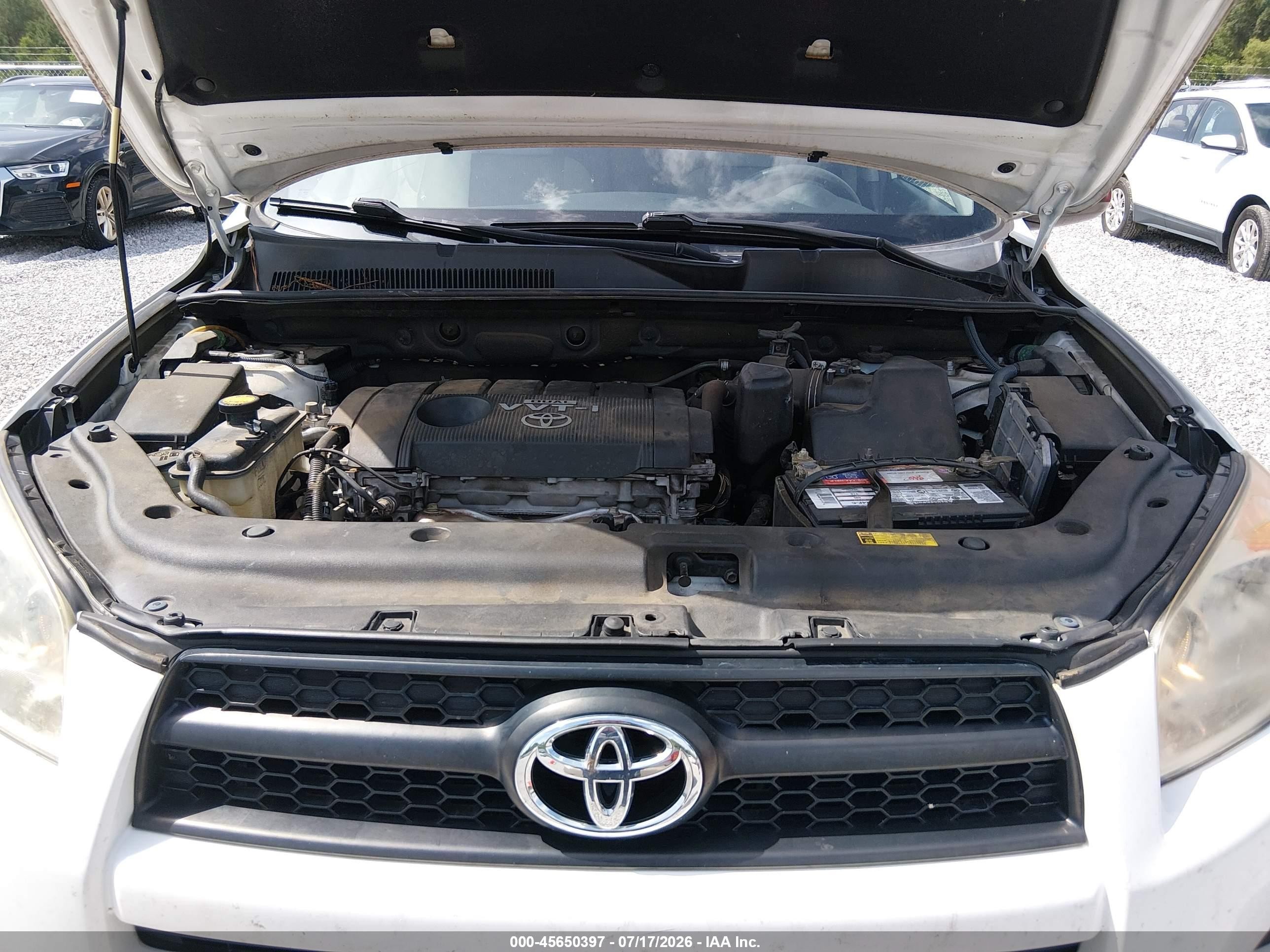 2009 Toyota Rav4   White vin: JTMZF33V79D002090