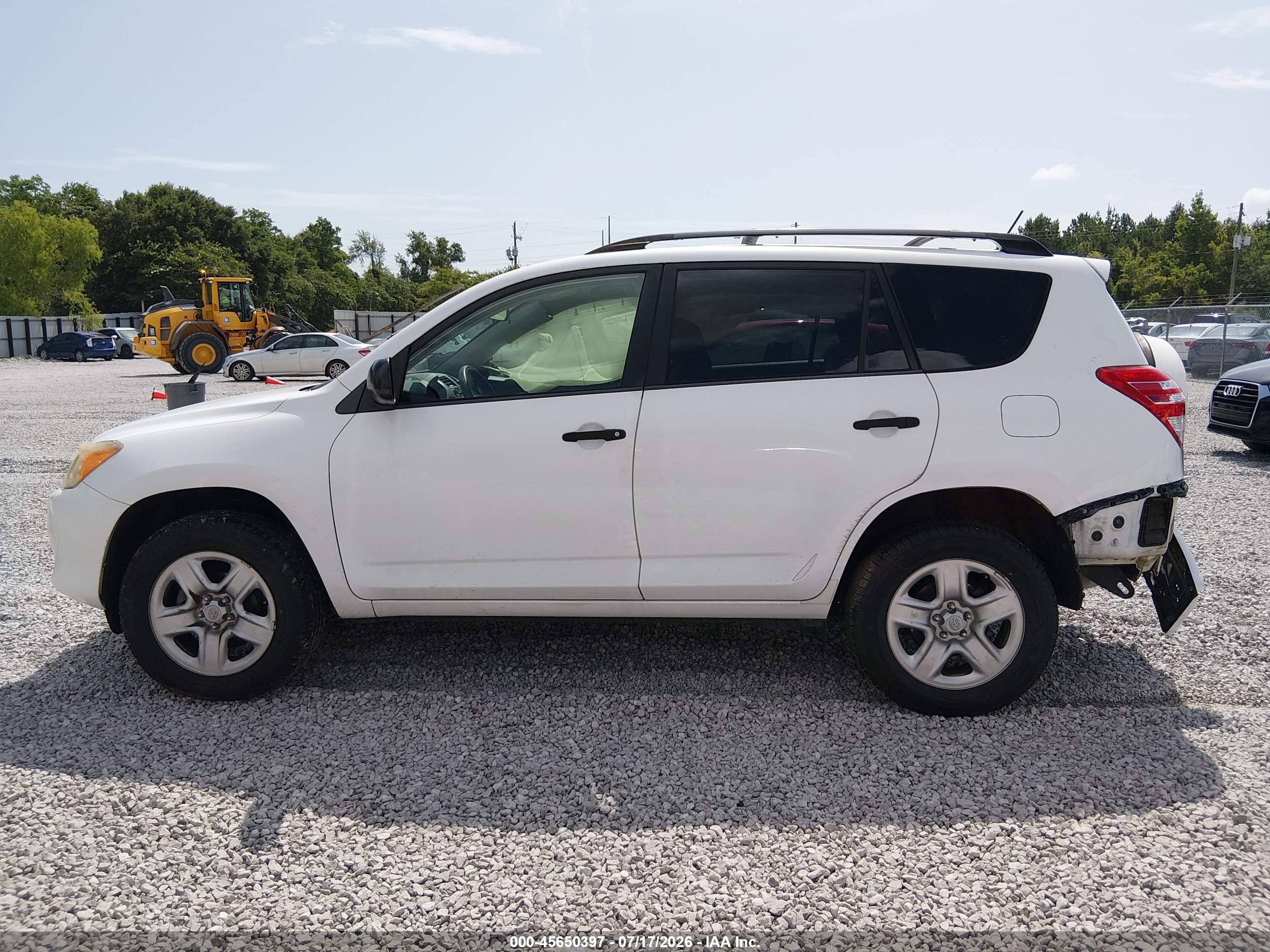 2009 Toyota Rav4   White vin: JTMZF33V79D002090