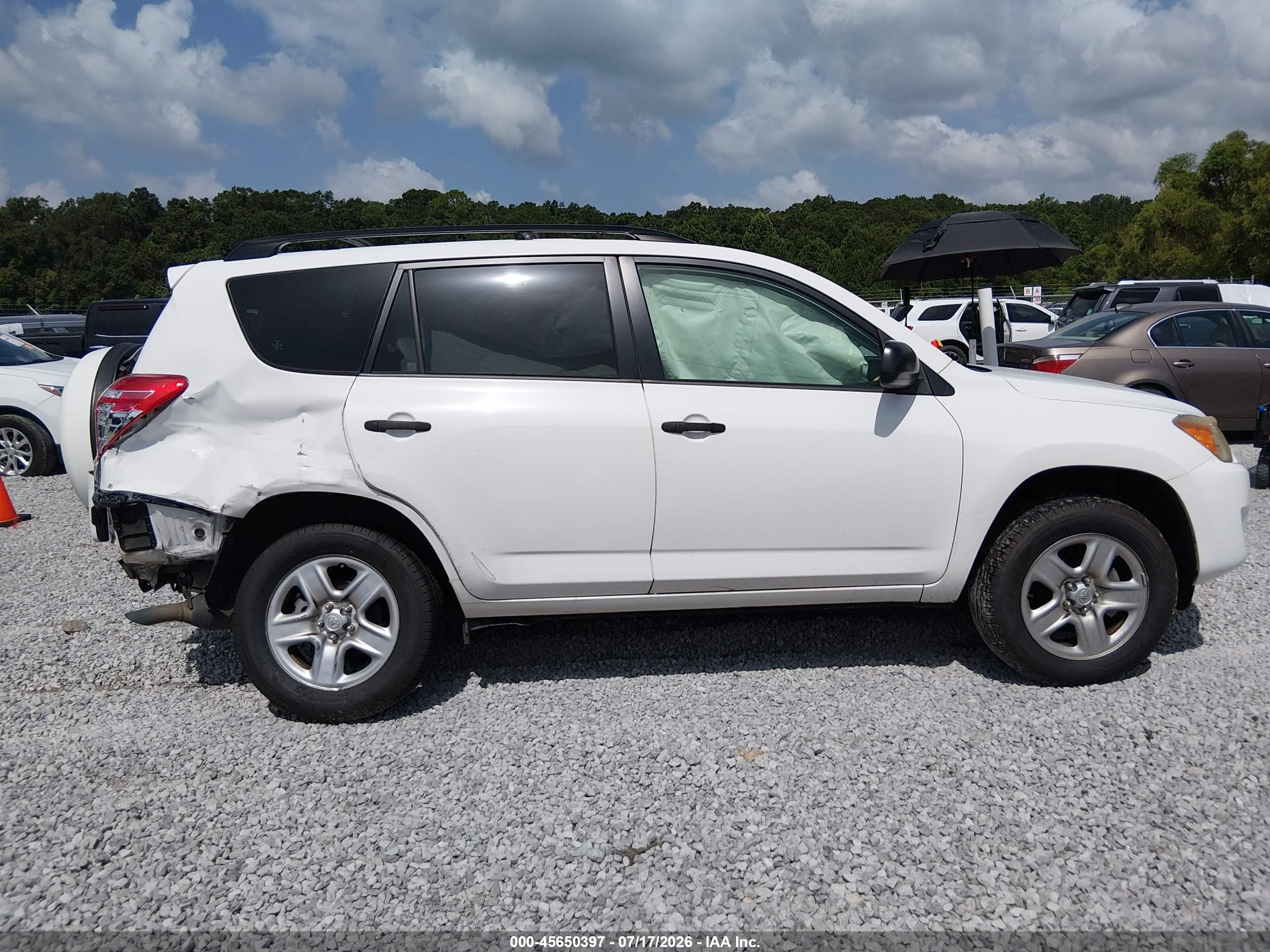2009 Toyota Rav4   White vin: JTMZF33V79D002090