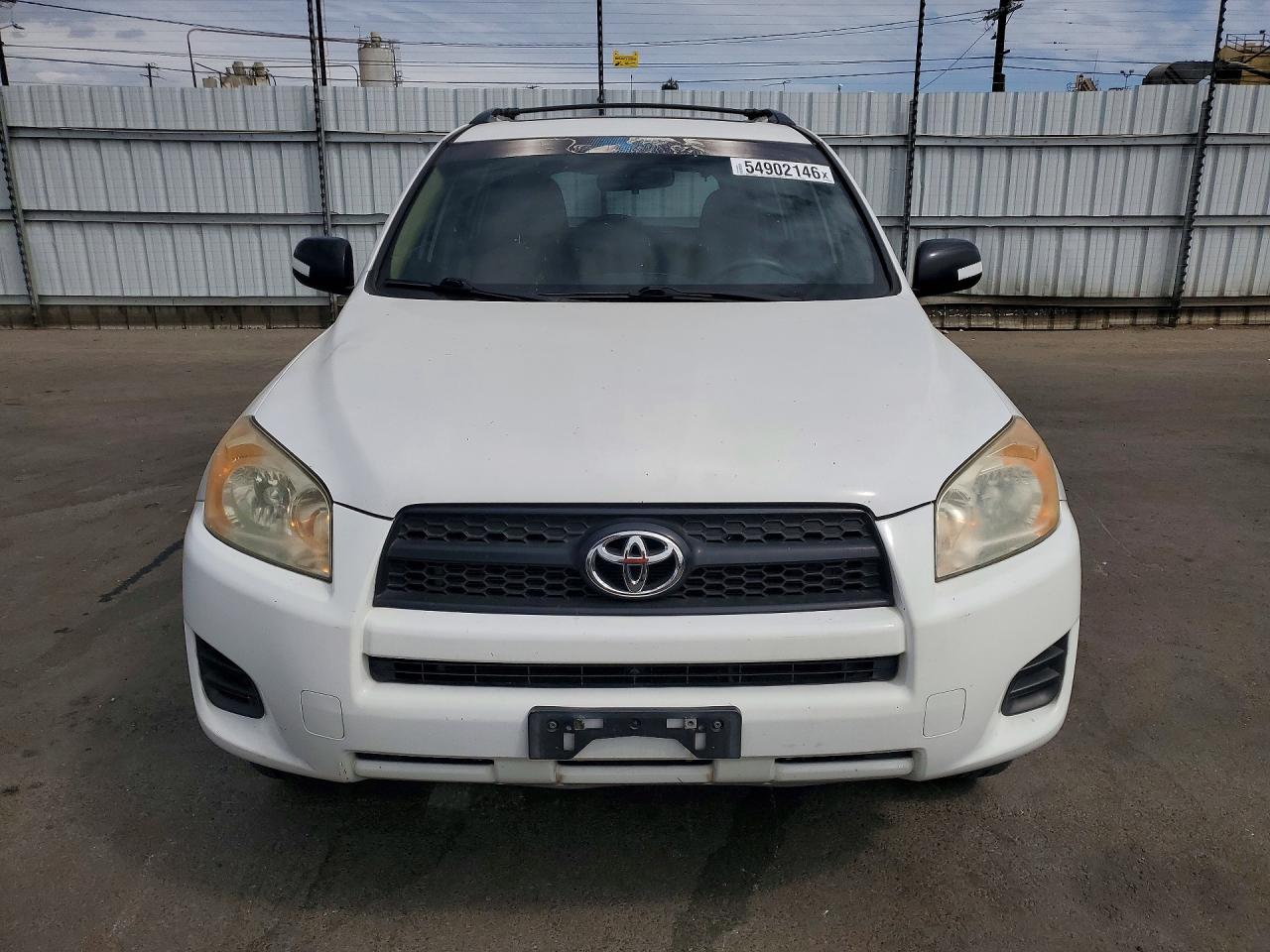 2009 Toyota Rav4 Base White vin: JTMZF33V79D004471