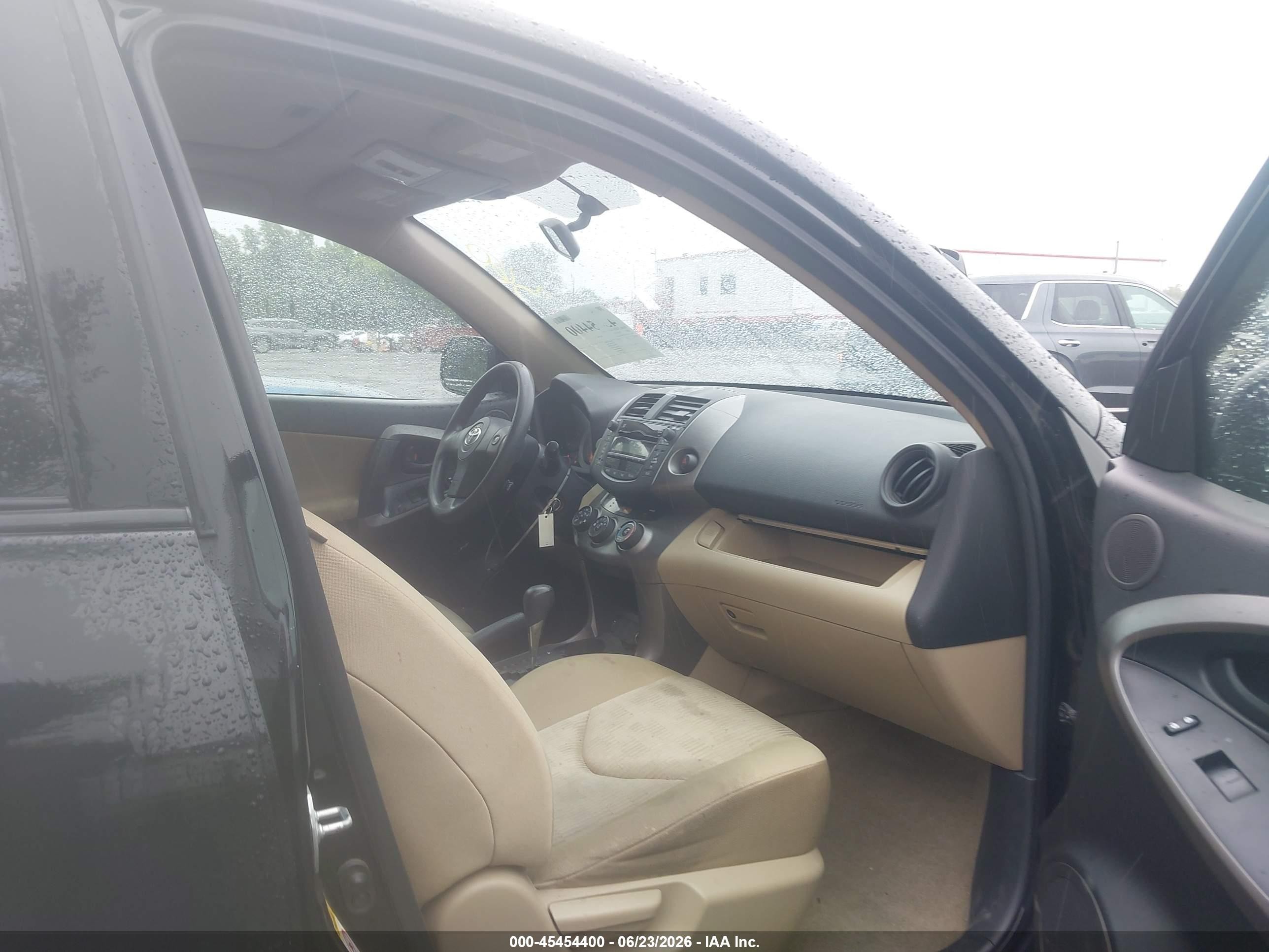 2009 Toyota Rav4   Black vin: JTMZF33V79D013493