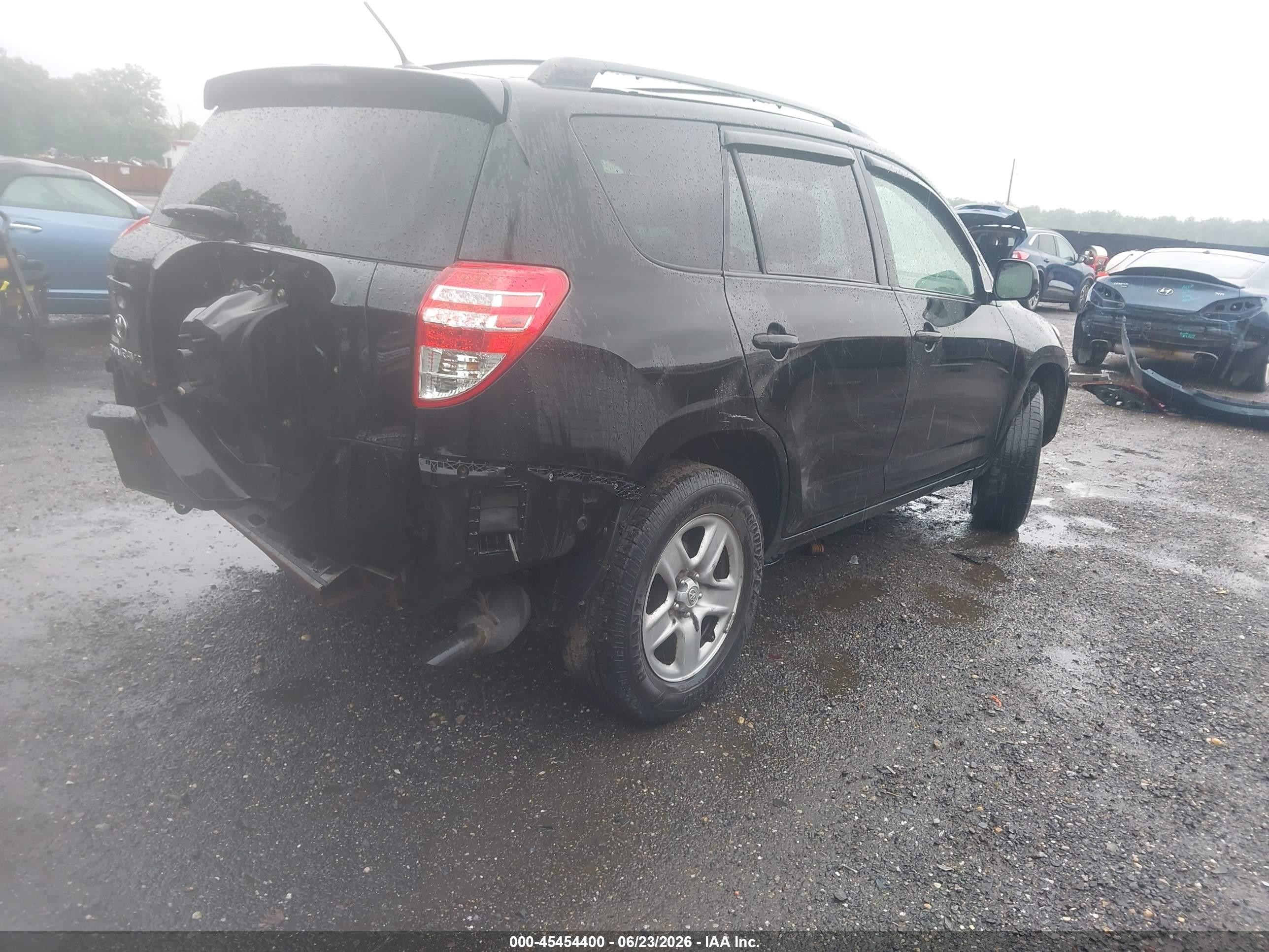 2009 Toyota Rav4   Black vin: JTMZF33V79D013493