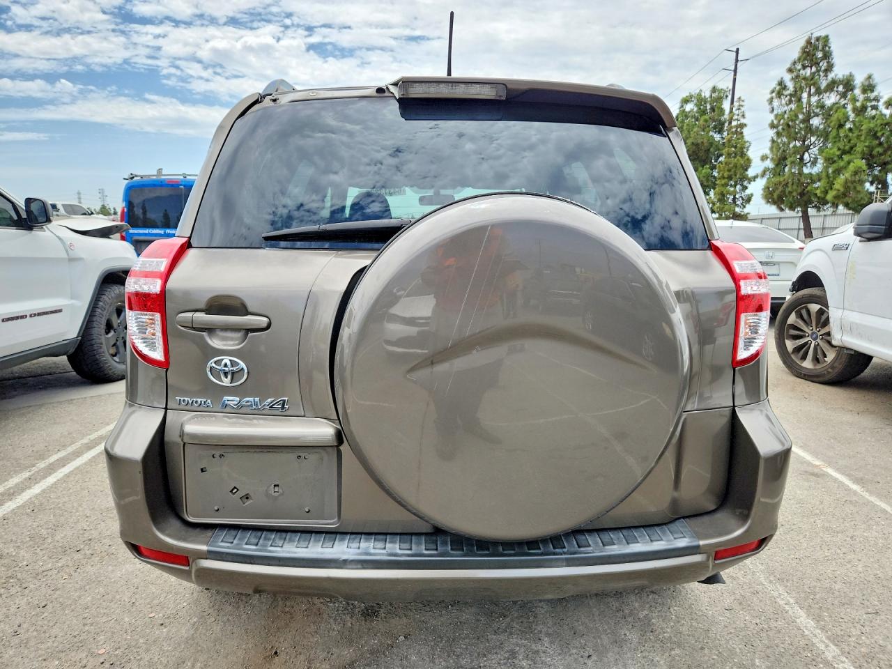 2009 Toyota Rav4 Base Brown vin: JTMZF33V89D008741