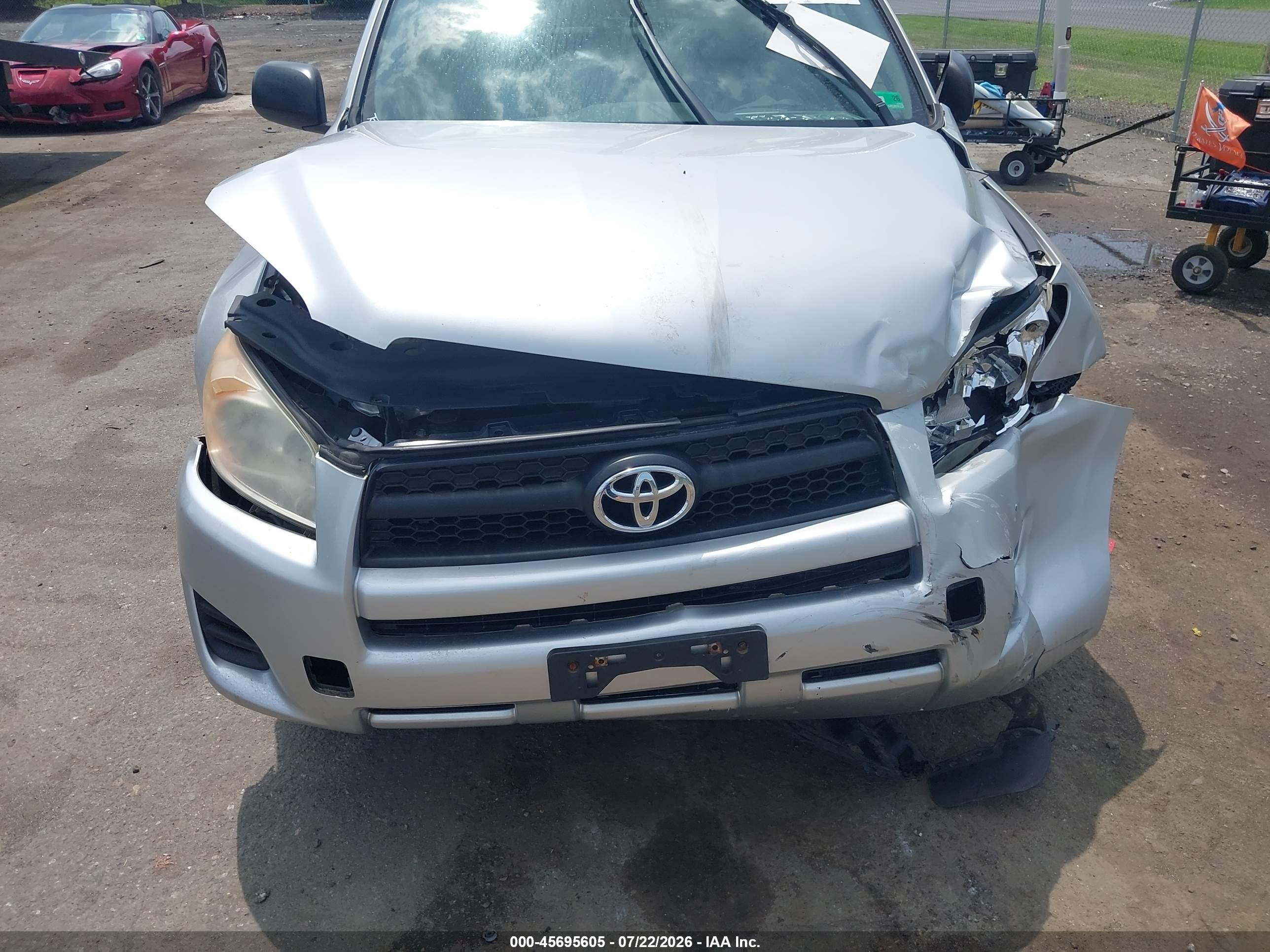 2009 Toyota Rav4 Серебряный vin: JTMZF33V89D013826