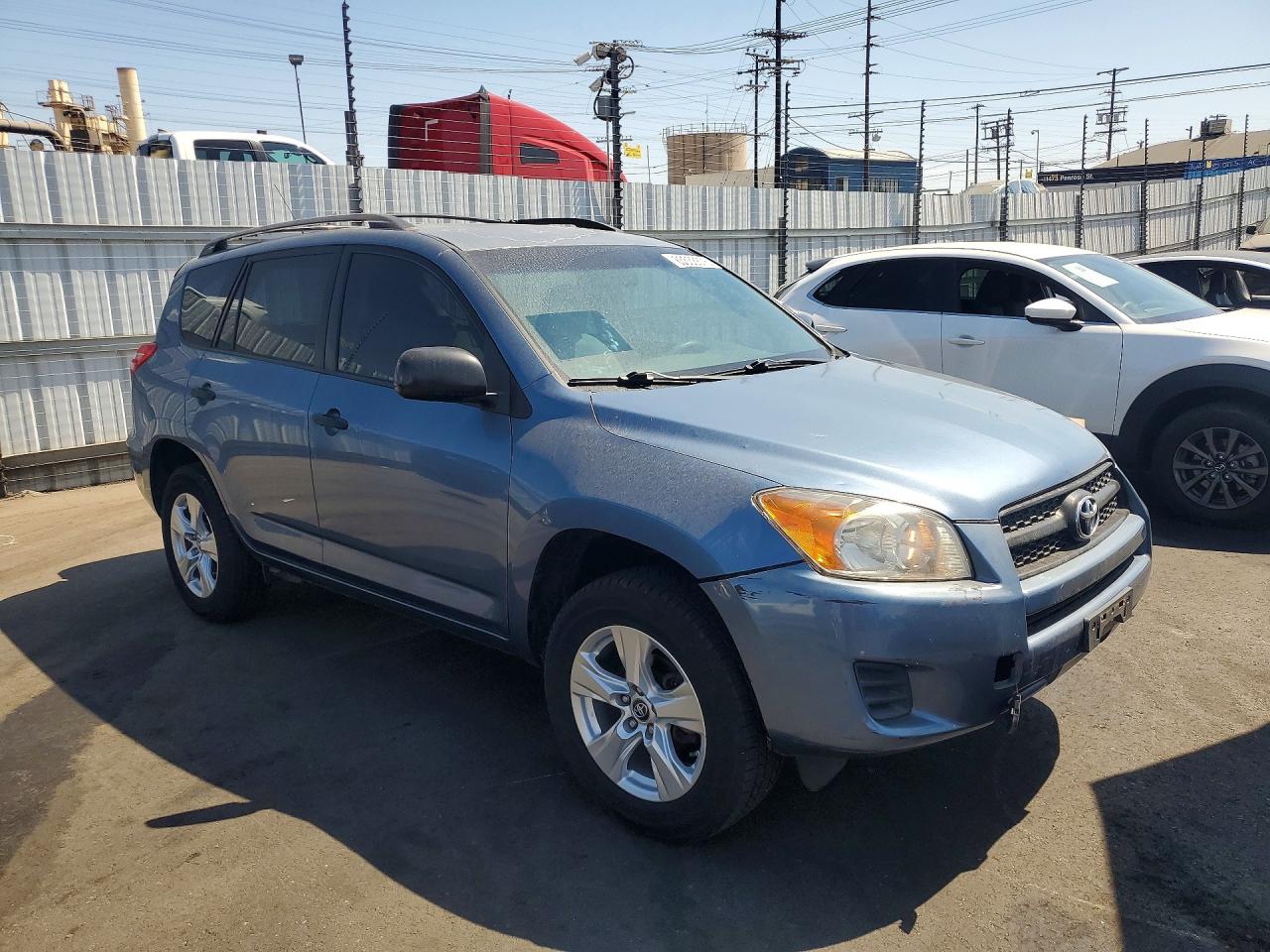 2009 Toyota Rav4 Base Blue vin: JTMZF33V995011643