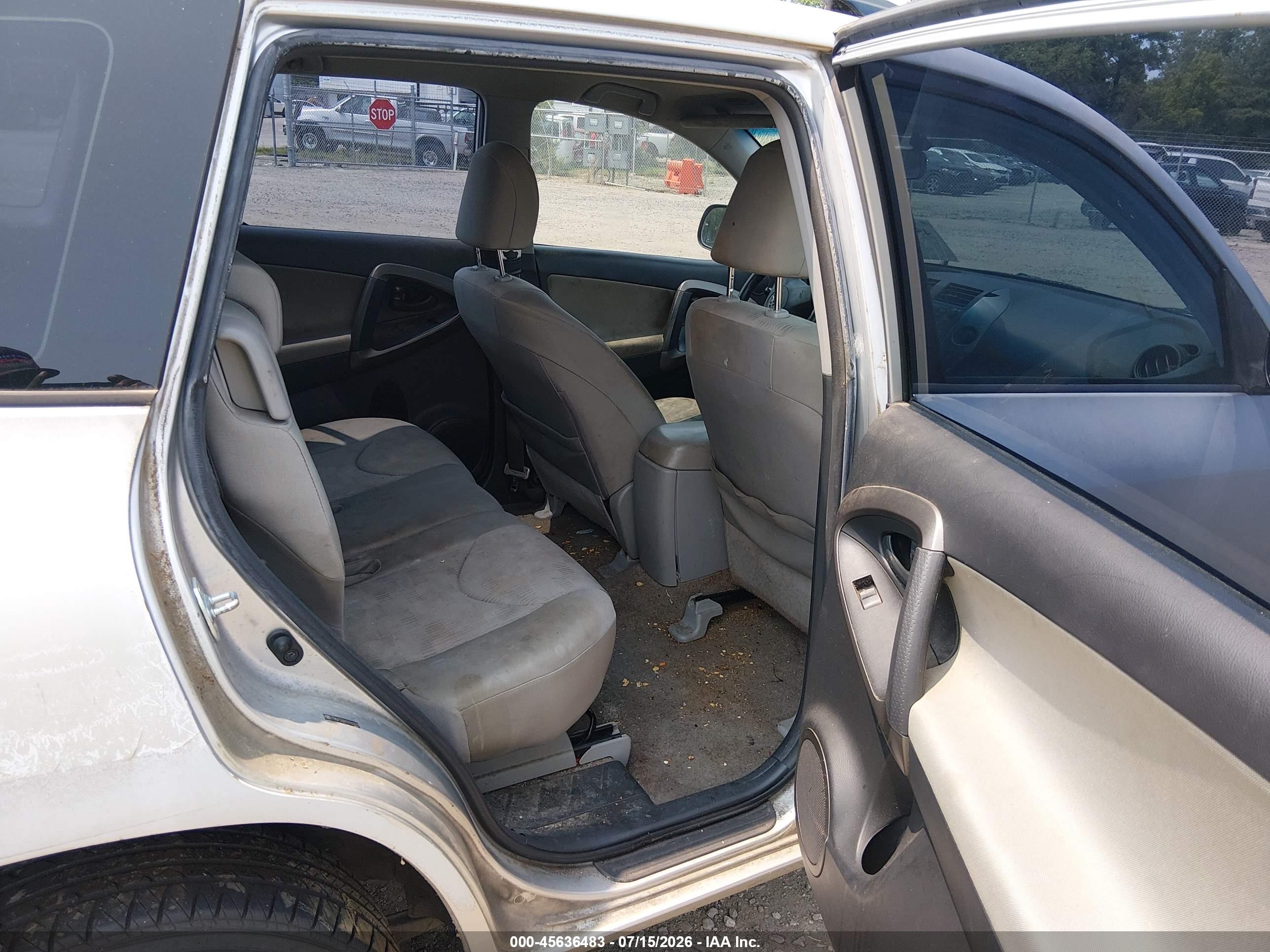 2009 Toyota Rav4   Silver vin: JTMZF33V99D002172