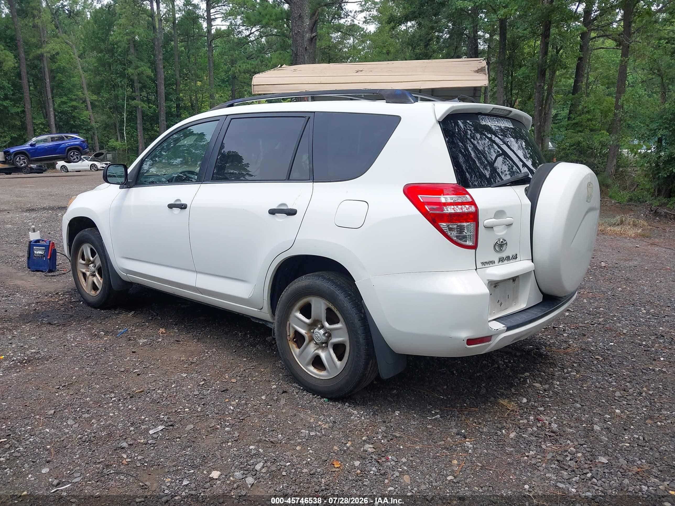 2009 Toyota Rav4   White vin: JTMZF33V99D014435