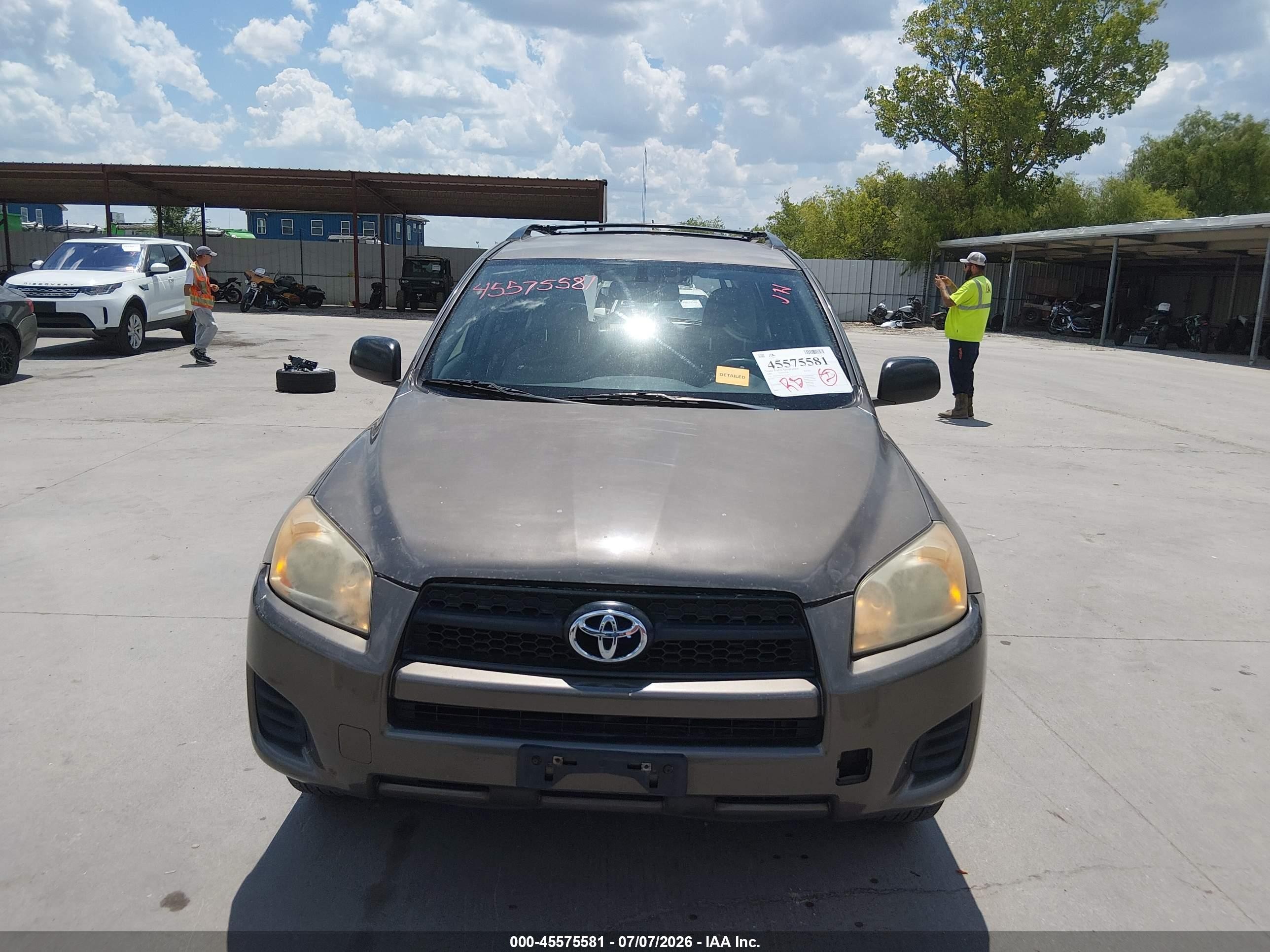 2009 Toyota Rav4   Серый vin: JTMZF33VX95013126