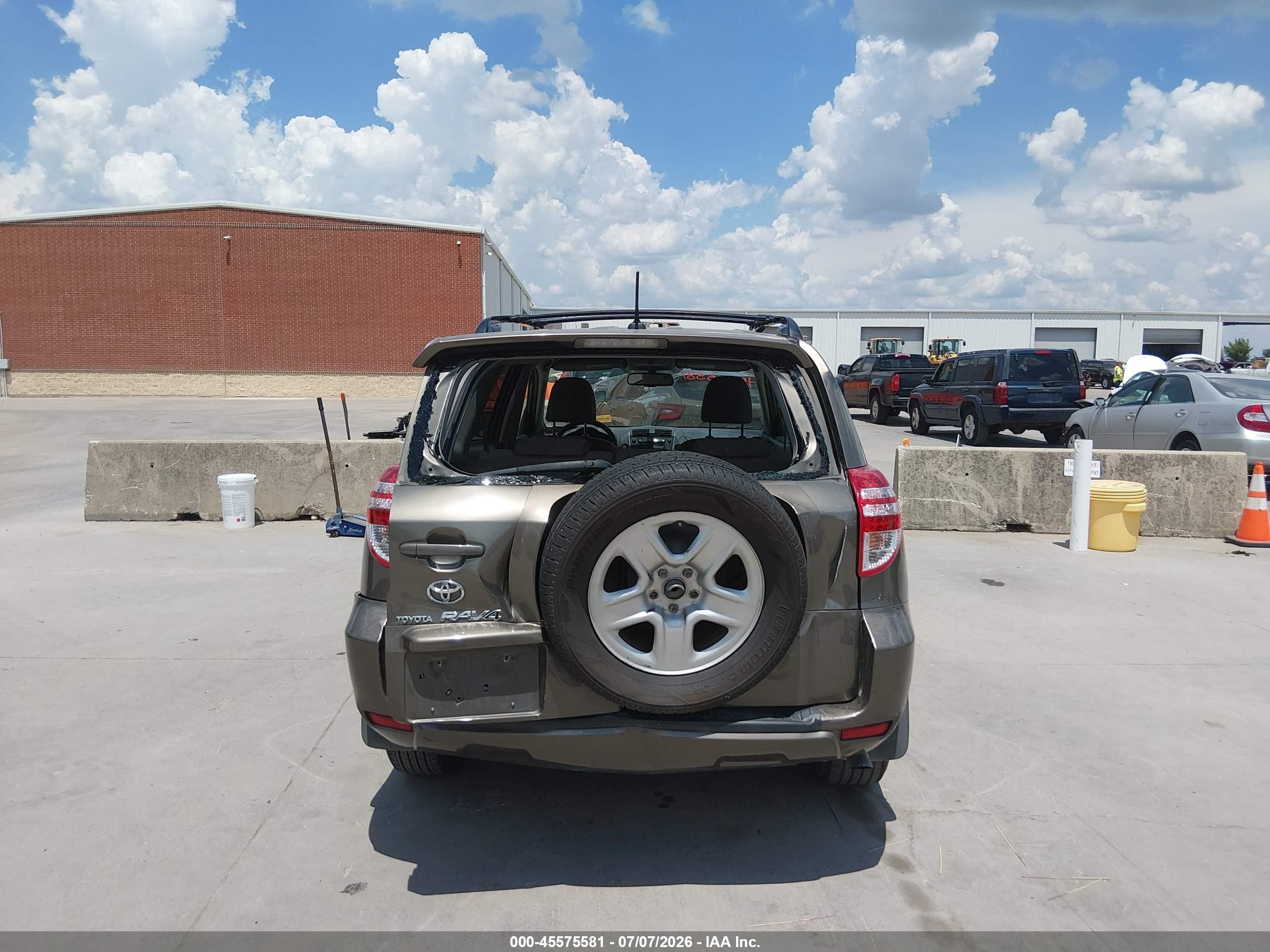 2009 Toyota Rav4   Серый vin: JTMZF33VX95013126