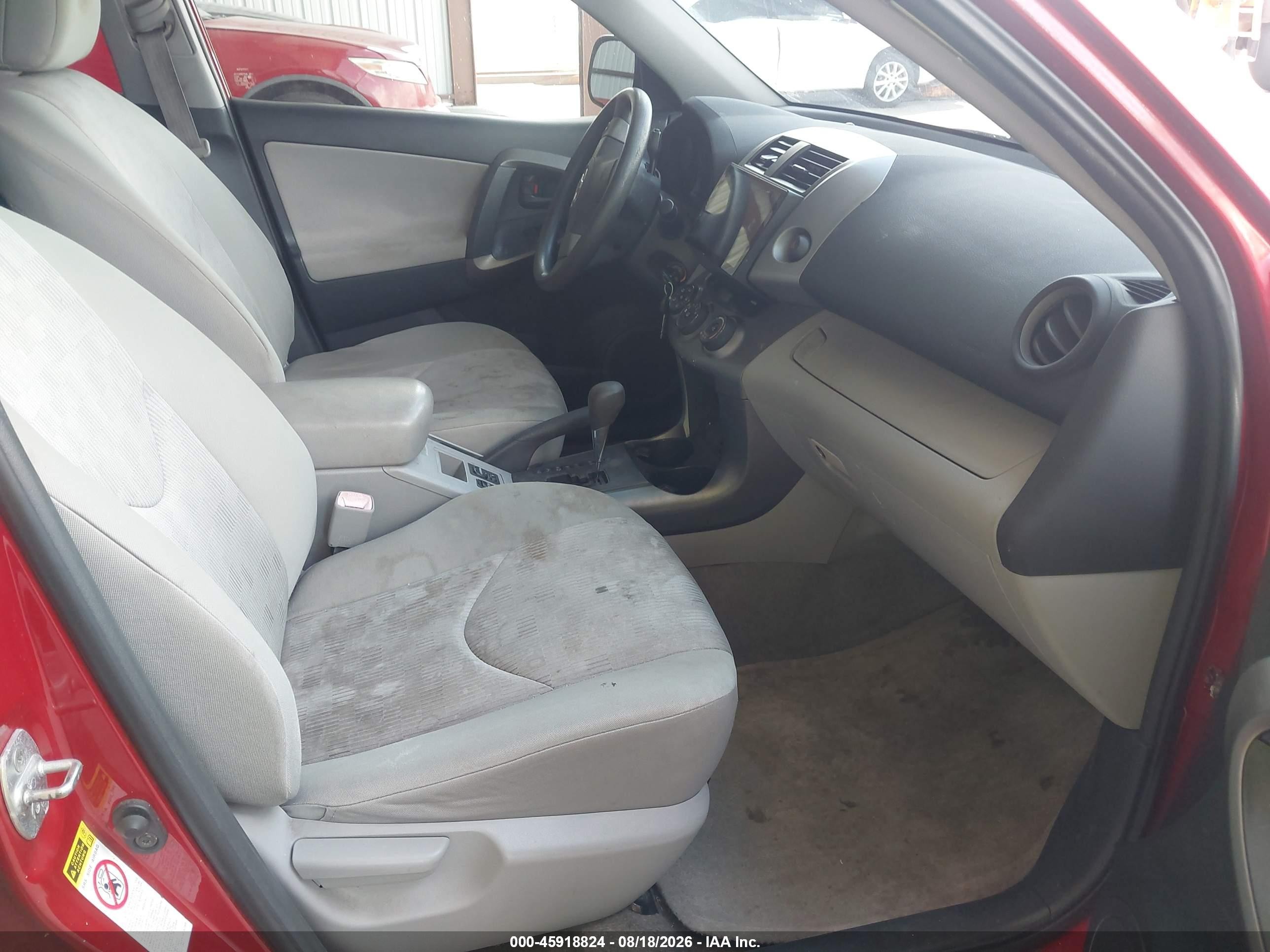 2009 Toyota Rav4   Red vin: JTMZF35V395008914