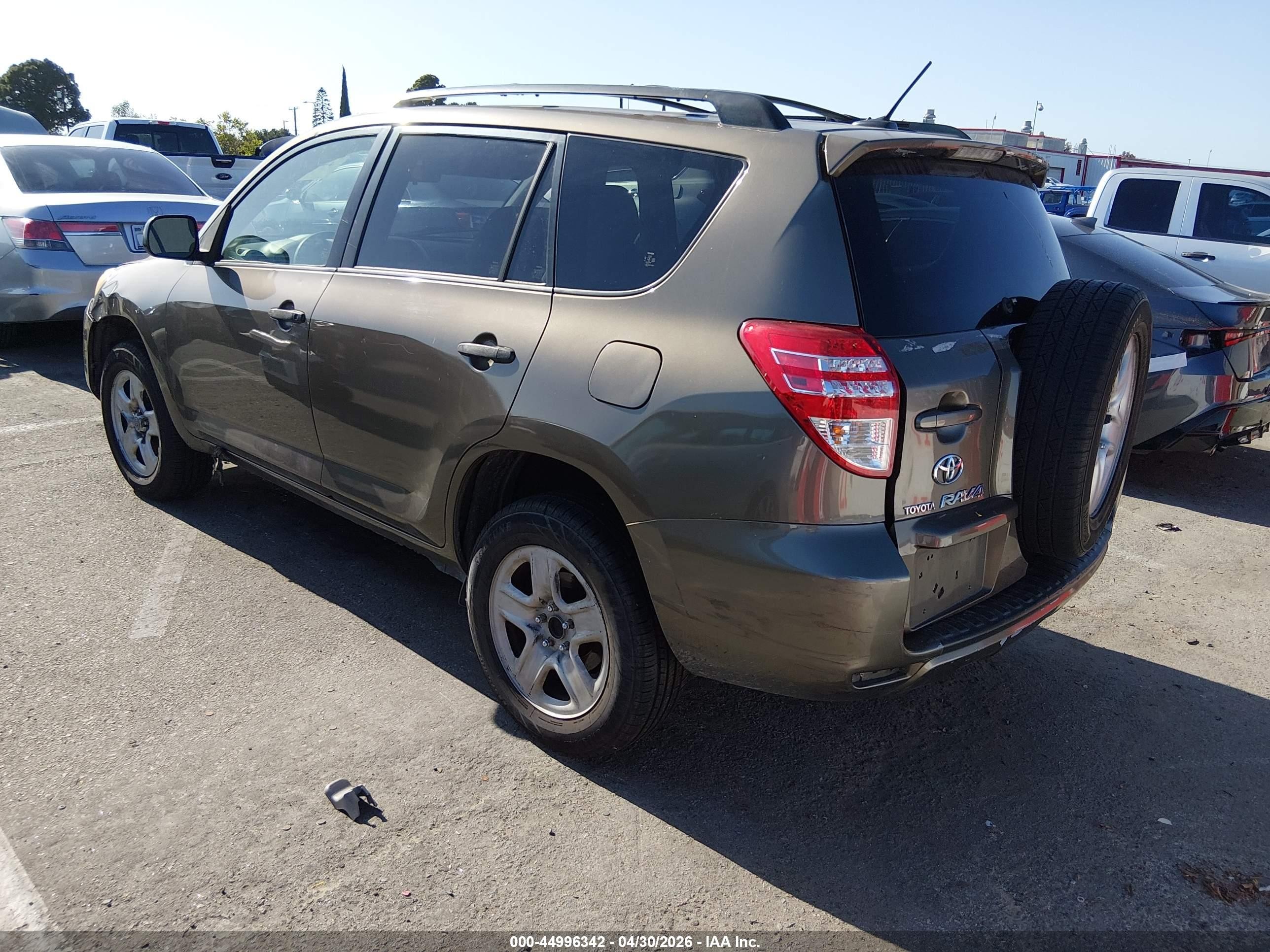 2009 Toyota Rav4   Коричневый vin: JTMZF35V495005388