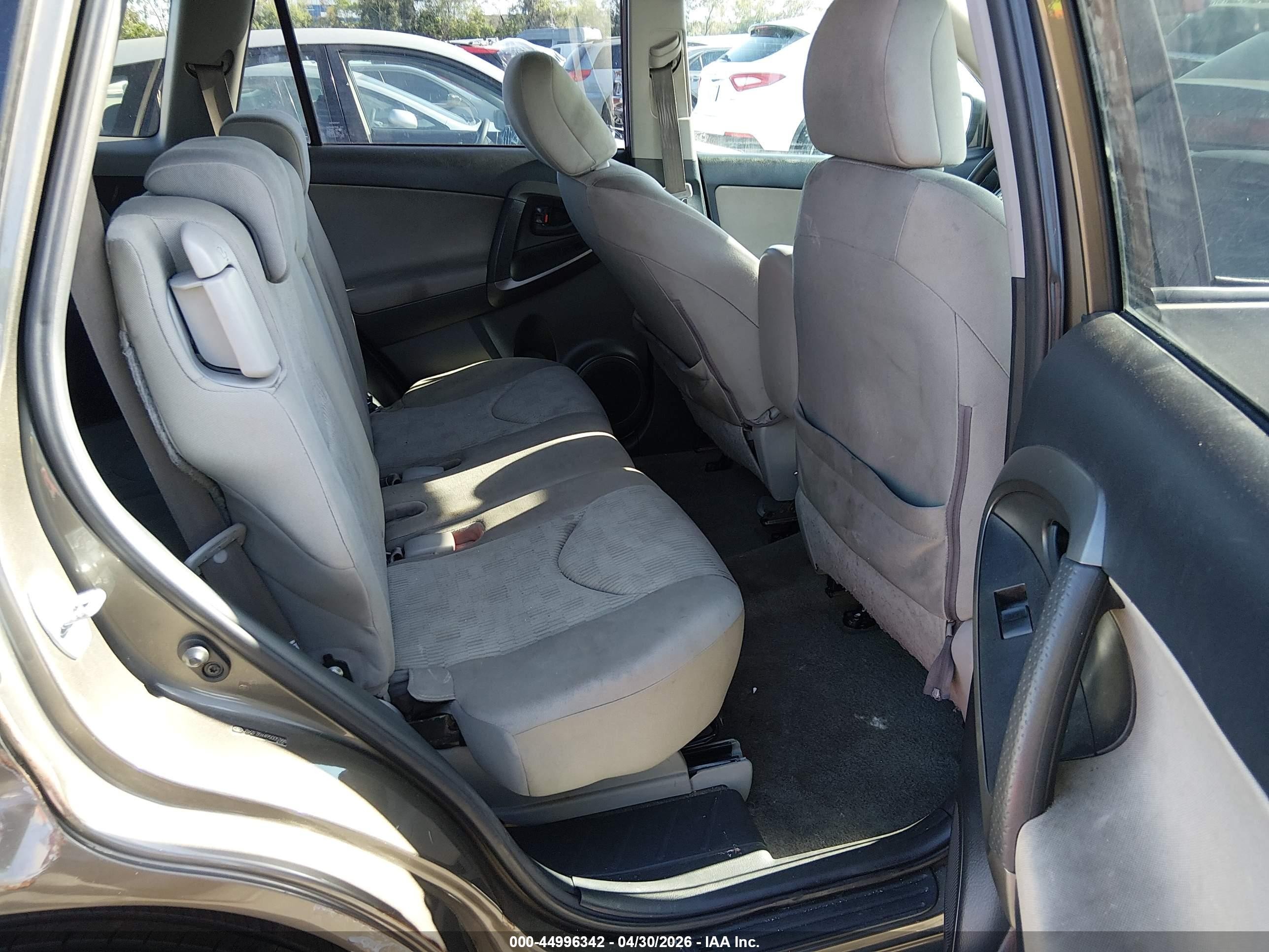 2009 Toyota Rav4   Коричневый vin: JTMZF35V495005388