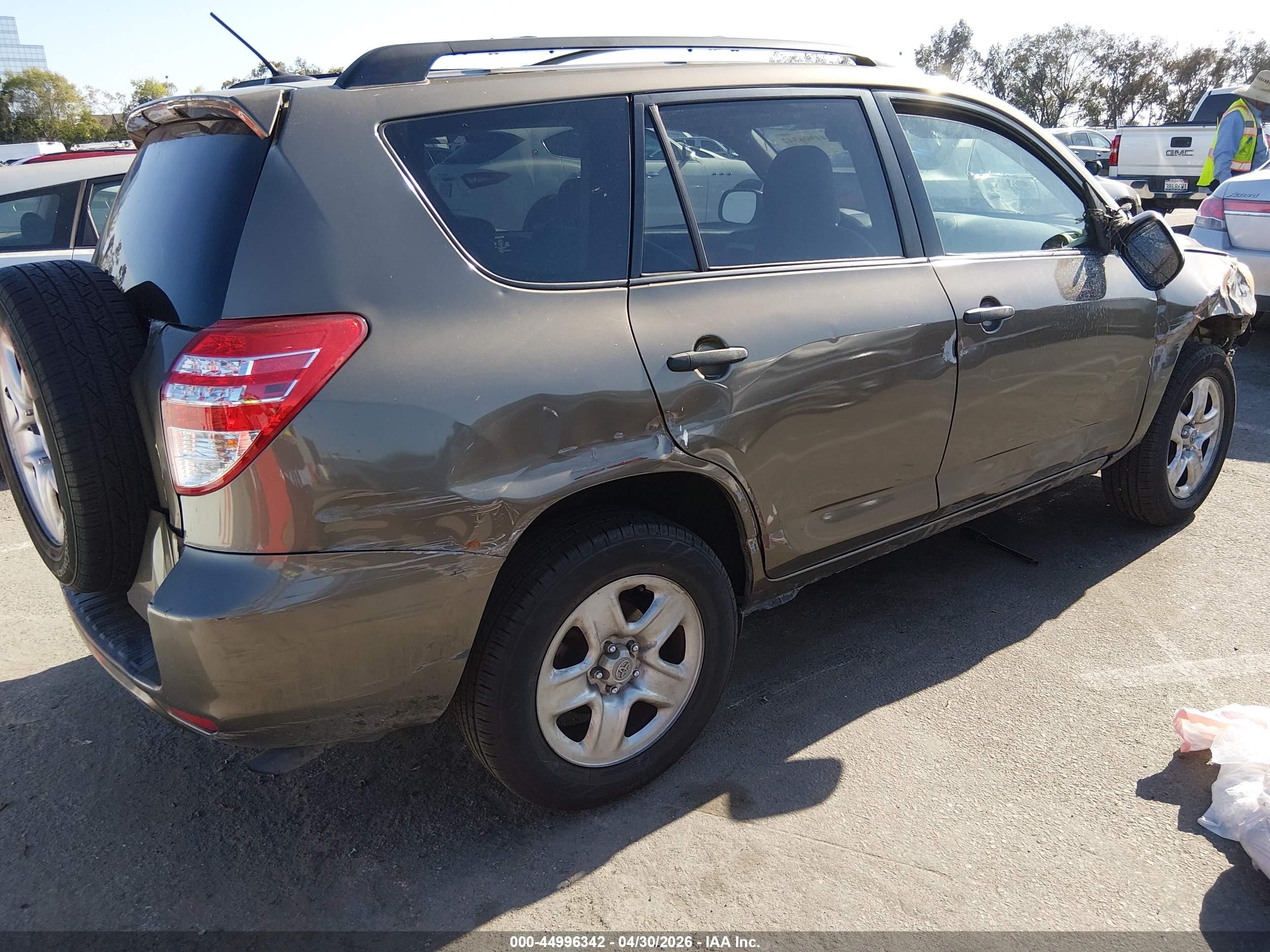2009 Toyota Rav4   Коричневый vin: JTMZF35V495005388
