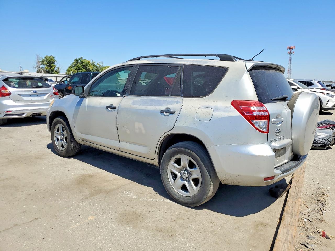 2009 Toyota Rav4 Base Silver vin: JTMZF35V995009825