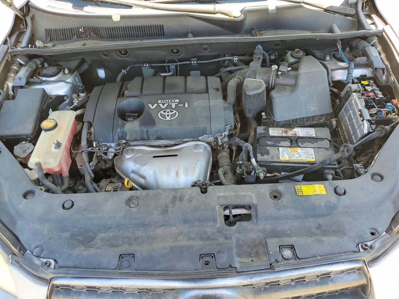 2009 Toyota Rav4 Base Silver vin: JTMZF35V995009825