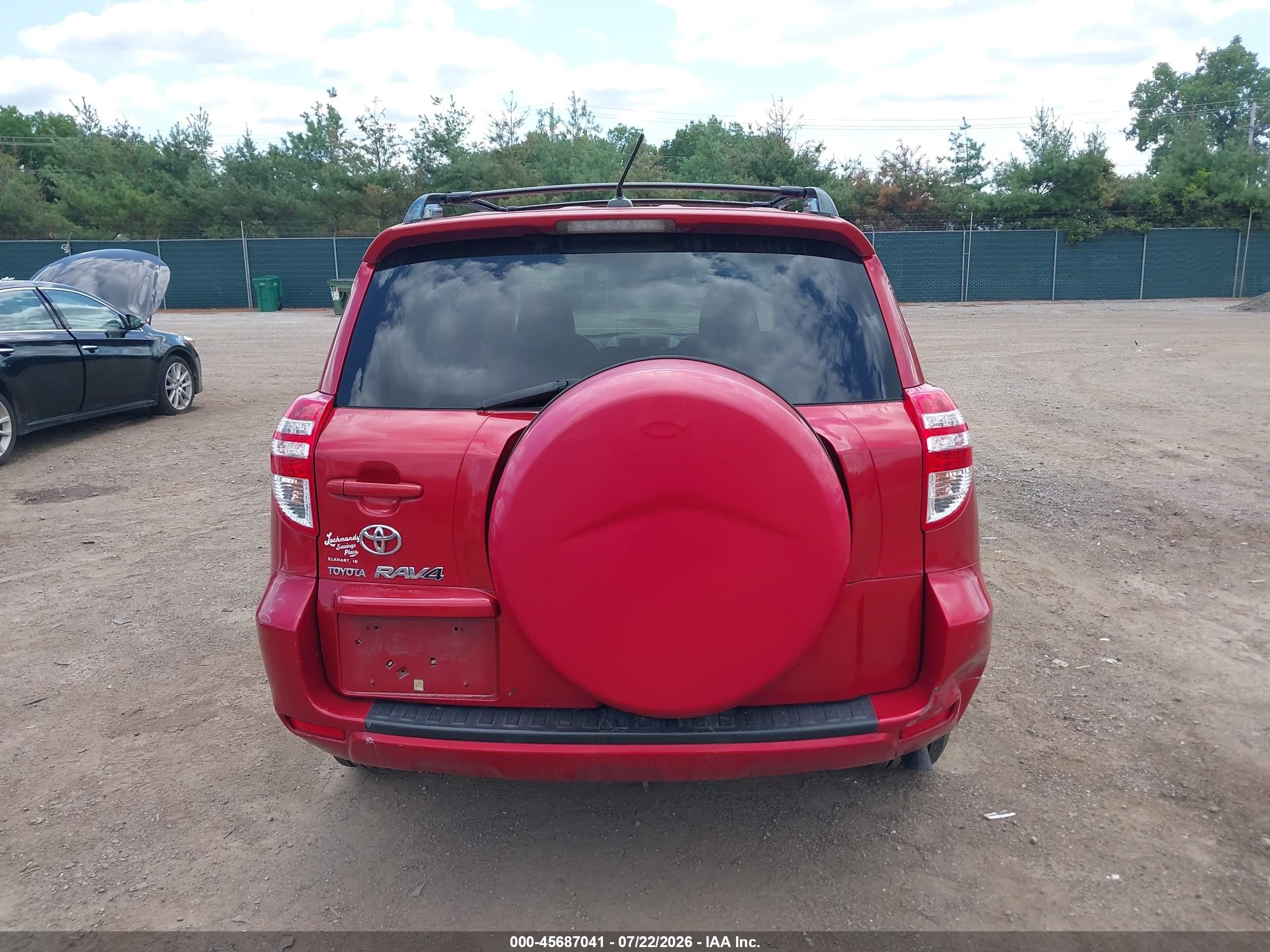 2010 Toyota Rav4 Red vin: JTMZF4DV0AD016020