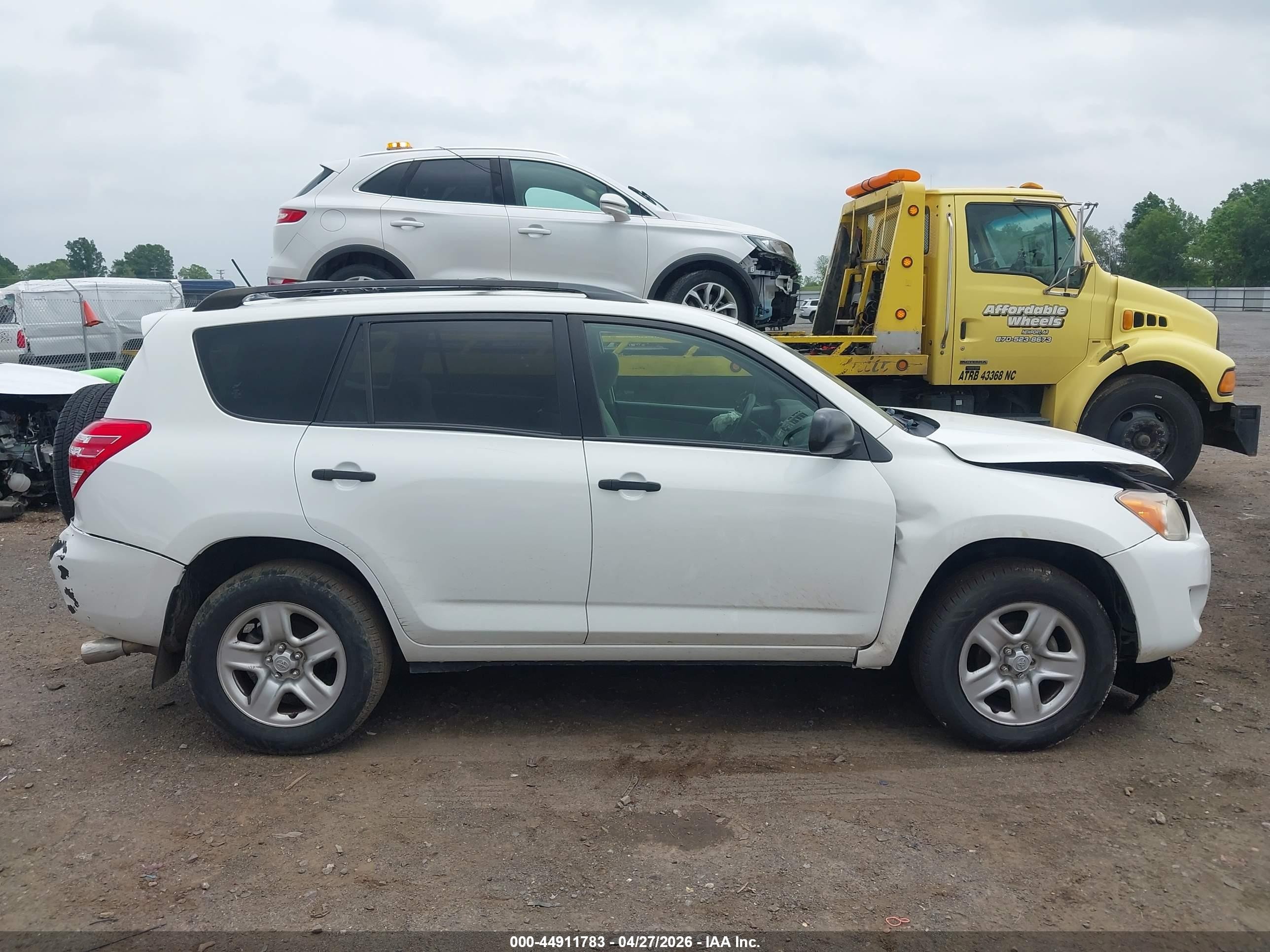 2010 Toyota Rav4   White vin: JTMZF4DV0AD017538