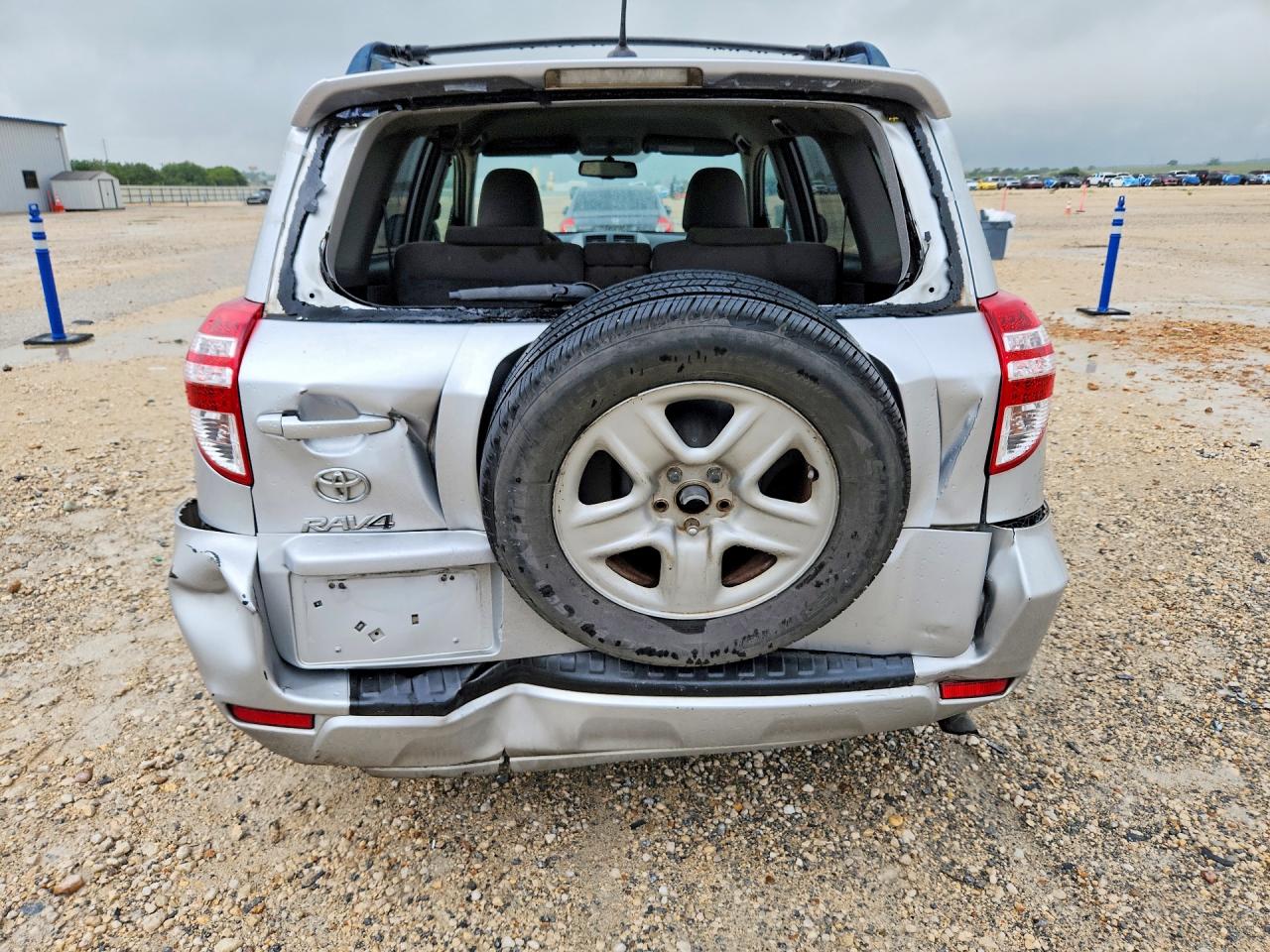 2011 Toyota Rav4 Base Silver vin: JTMZF4DV0B5032844