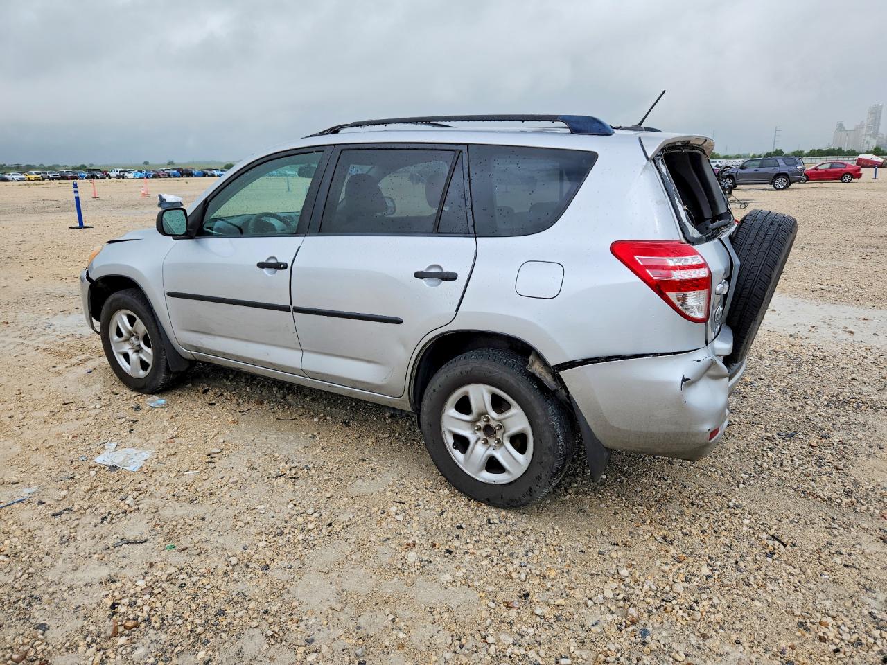 2011 Toyota Rav4 Base Silver vin: JTMZF4DV0B5032844