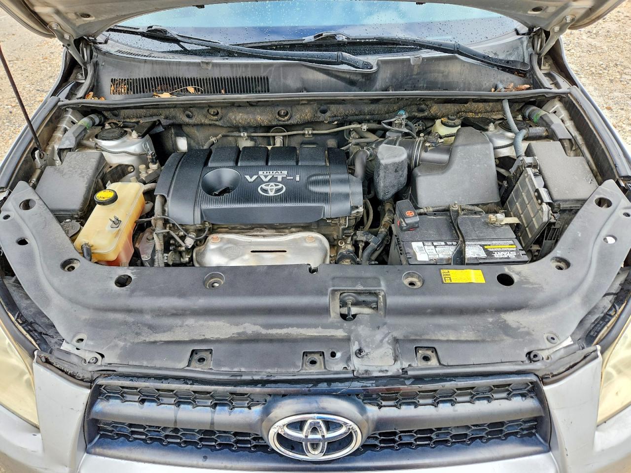 2011 Toyota Rav4 Base Silver vin: JTMZF4DV0B5032844