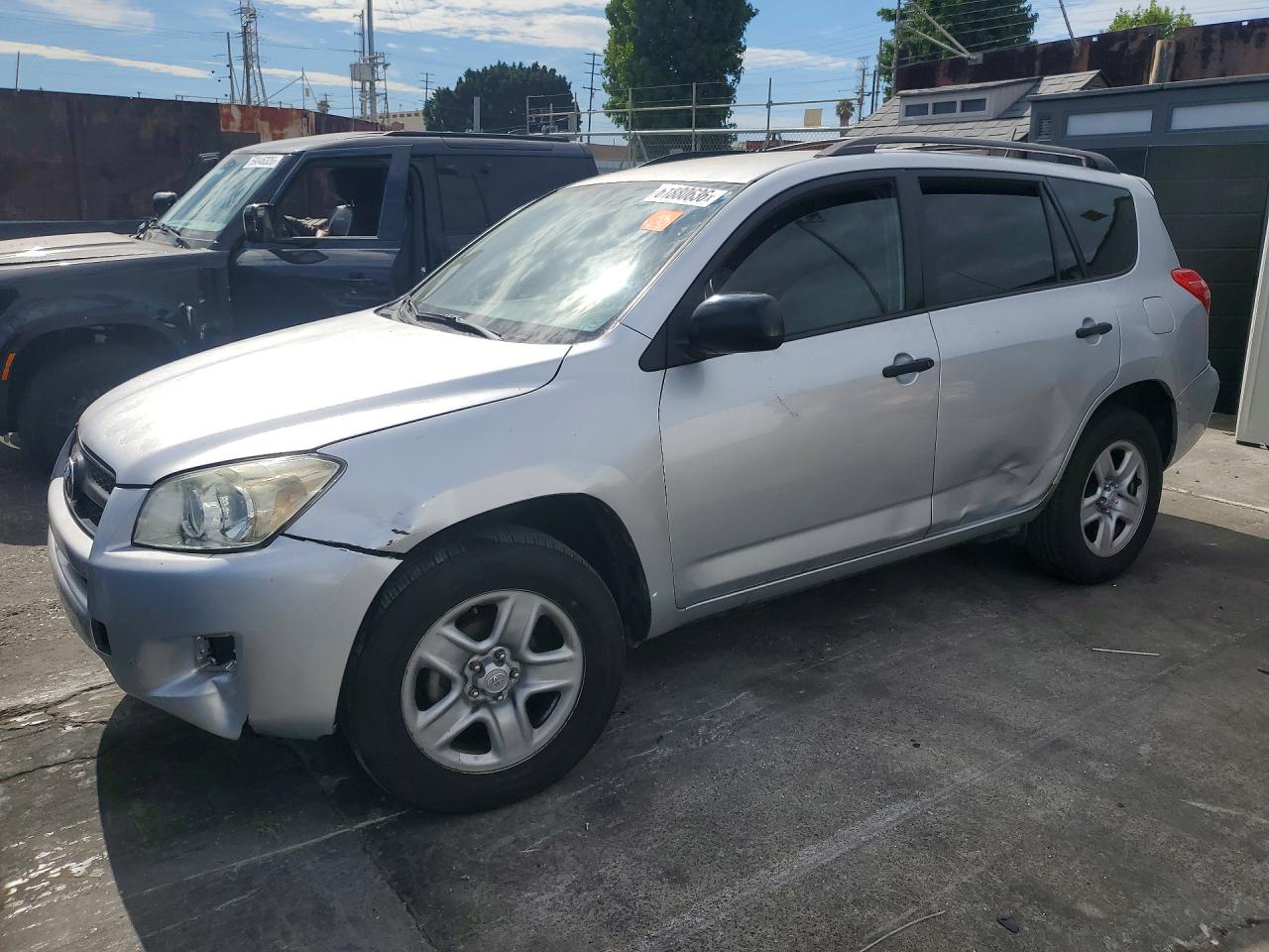 2011 Toyota Rav4 Base Silver vin: JTMZF4DV0BD031506