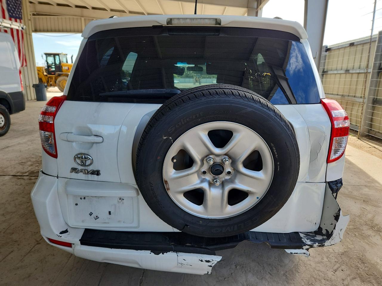 2012 Toyota Rav4 Base White vin: JTMZF4DV0C5043246