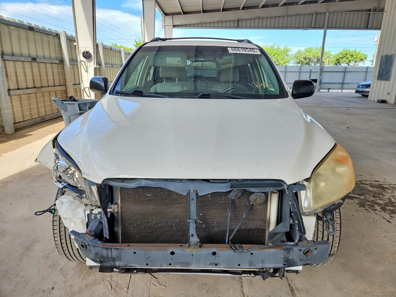 2012 Toyota Rav4 Base White vin: JTMZF4DV0C5043246