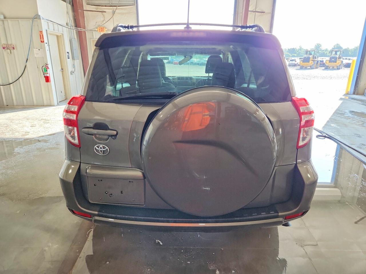2012 Toyota Rav4 Base Желто-коричневый vin: JTMZF4DV0C5045322