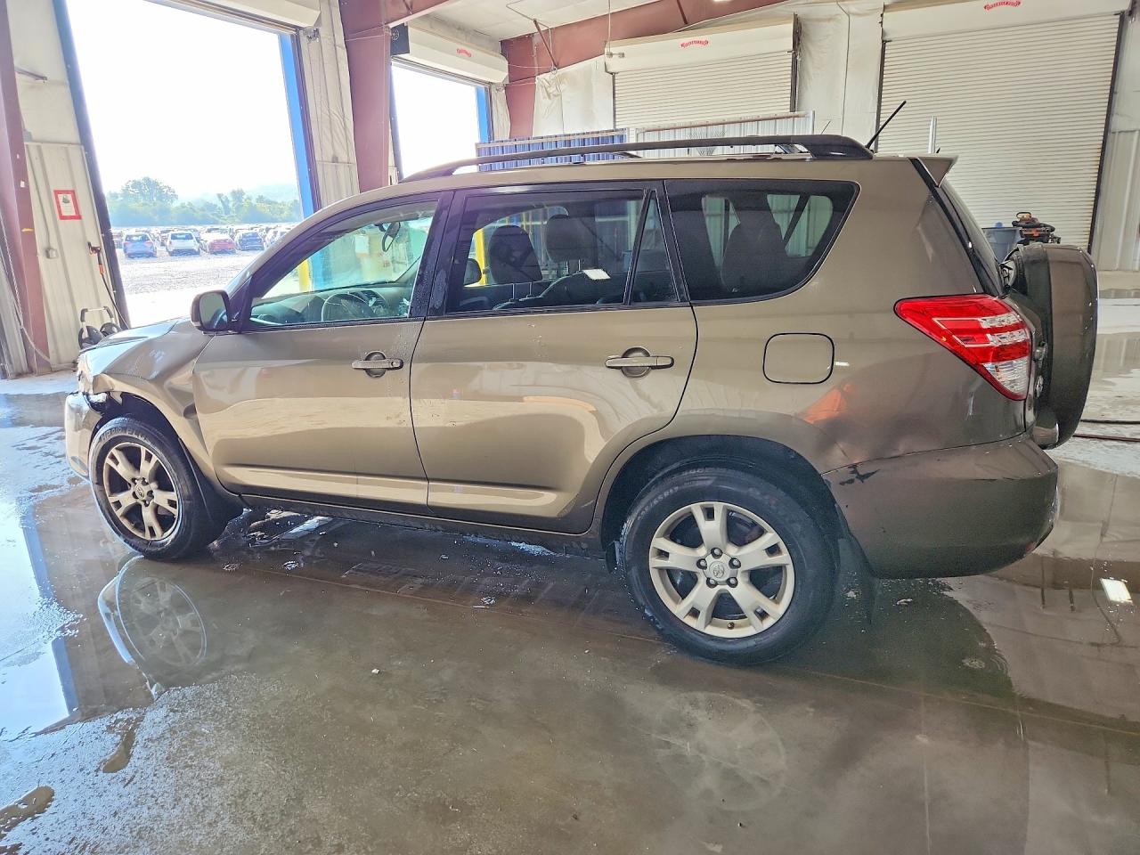 2012 Toyota Rav4 Base Желто-коричневый vin: JTMZF4DV0C5045322