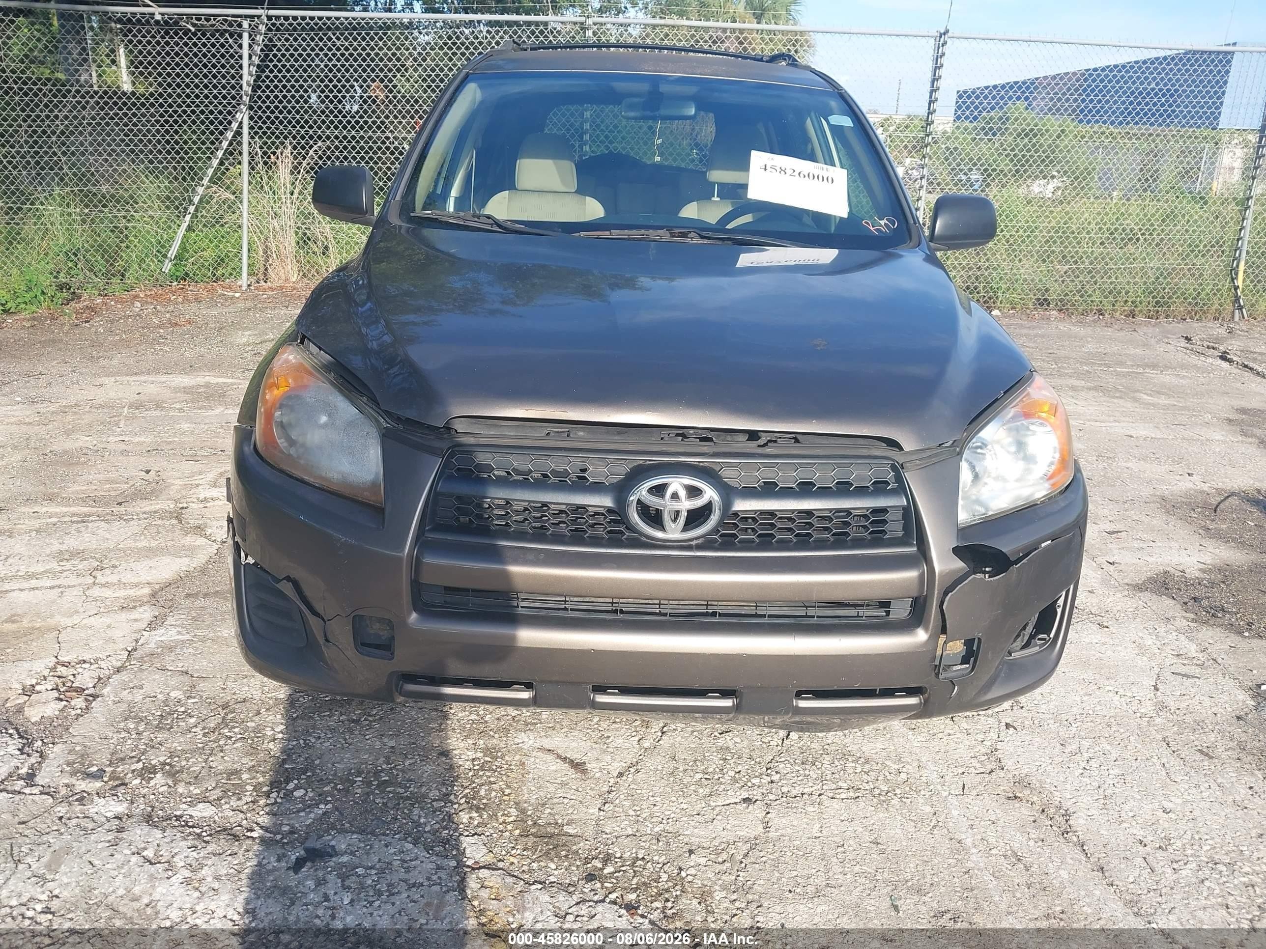 2010 Toyota Rav4   Серый vin: JTMZF4DV1AD021873