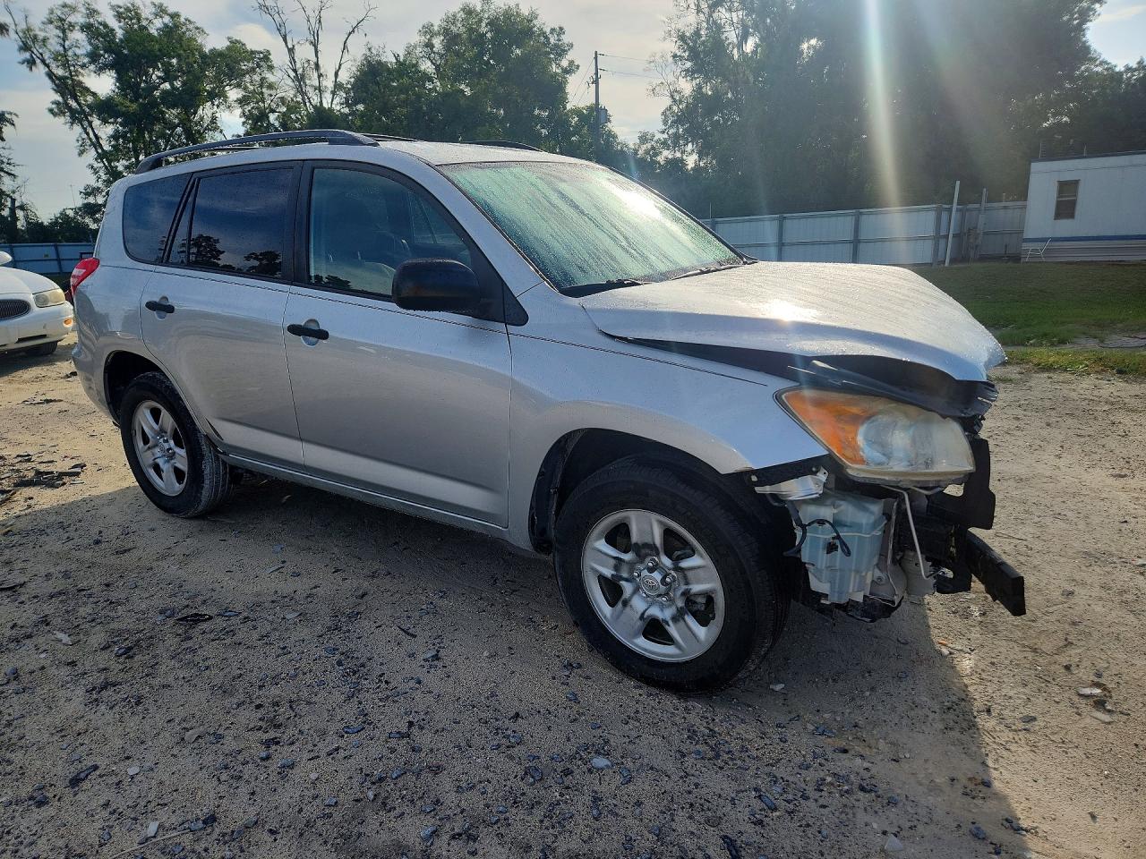 2010 Toyota Rav4 Base Silver vin: JTMZF4DV1AD026684