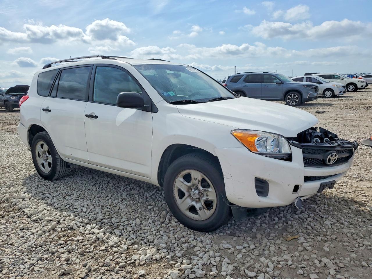 2011 Toyota Rav4 Base White vin: JTMZF4DV1B5034537