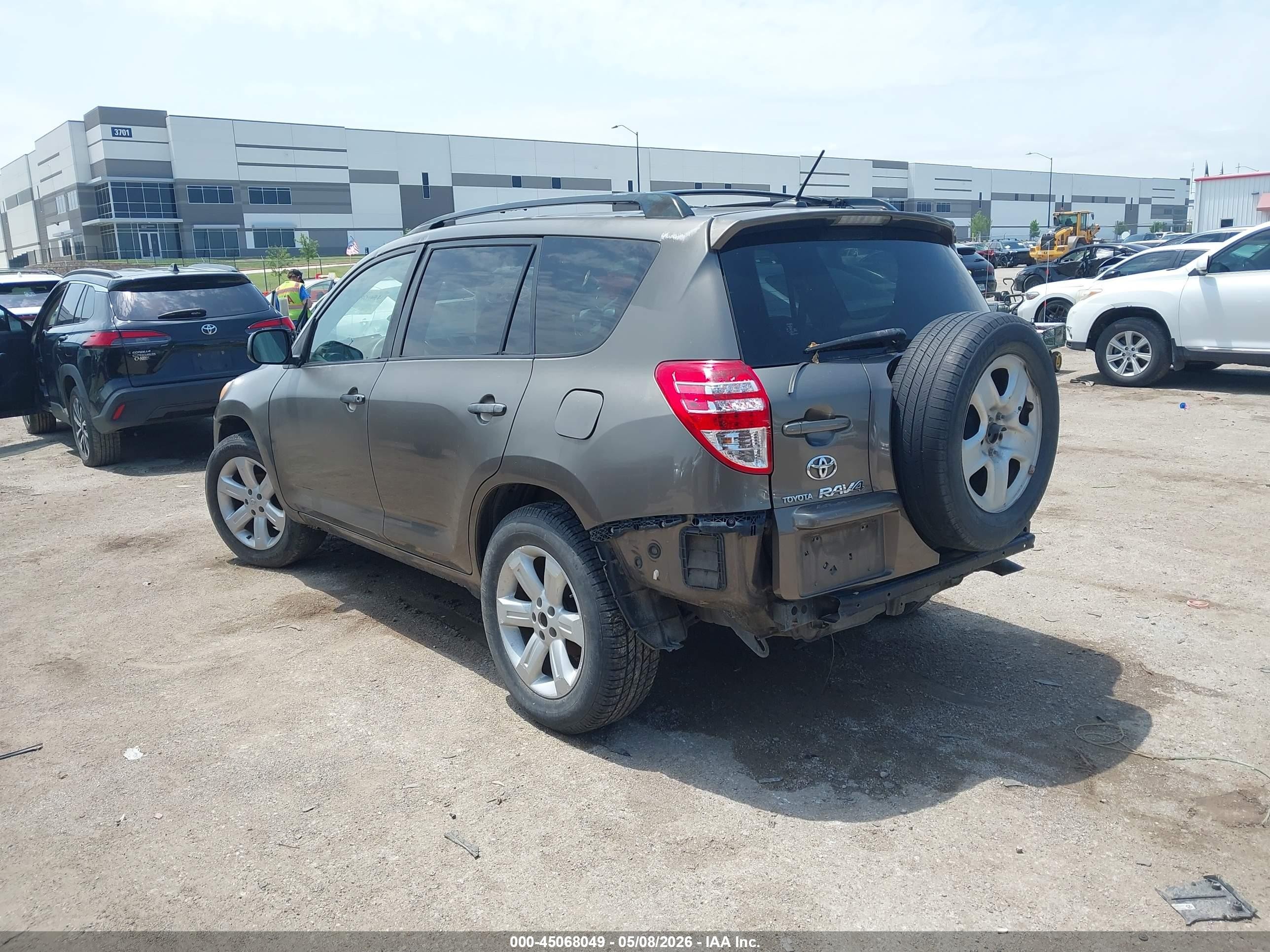 2010 Toyota Rav4   Gold vin: JTMZF4DV2A5015266