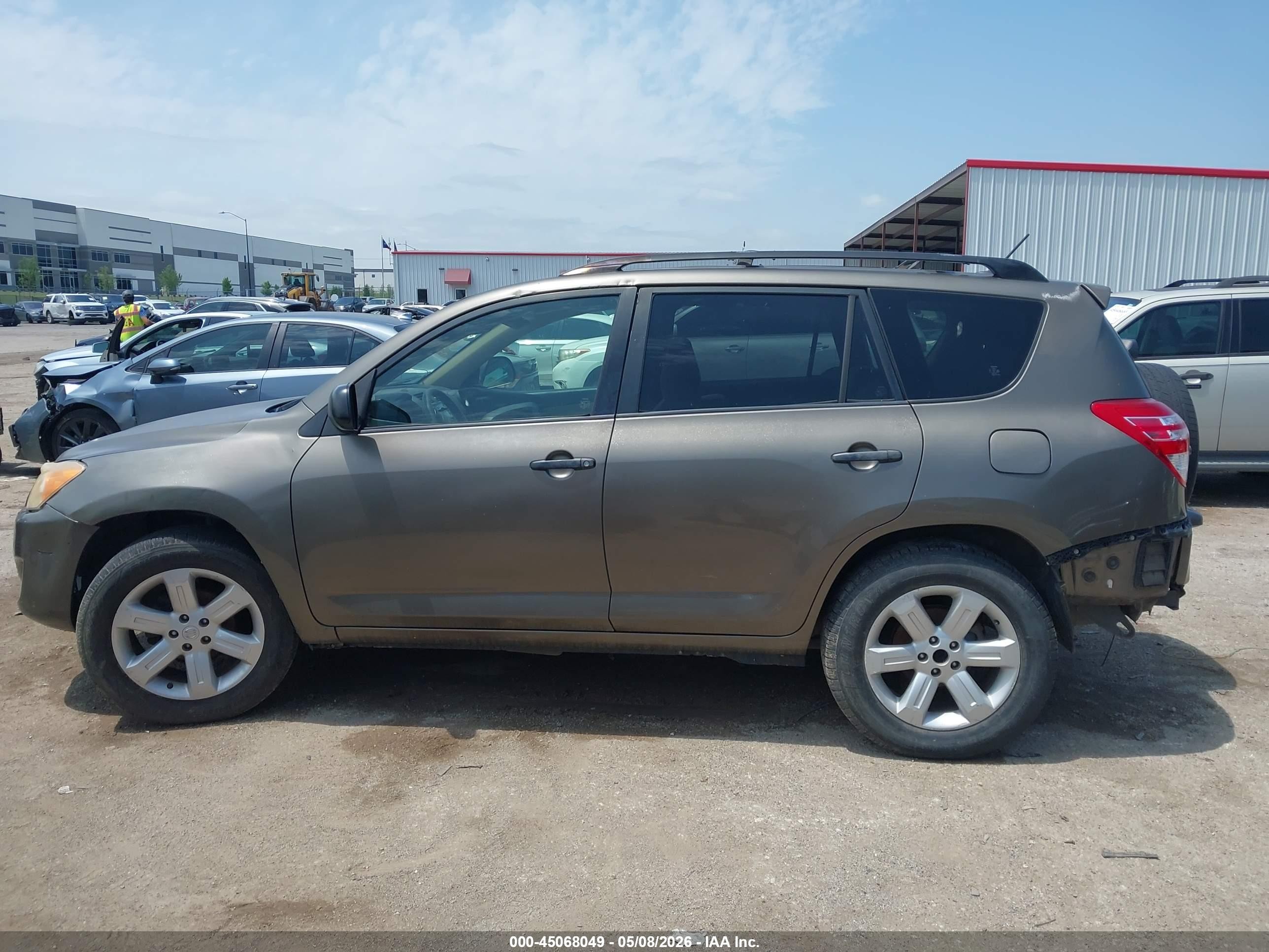 2010 Toyota Rav4   Gold vin: JTMZF4DV2A5015266